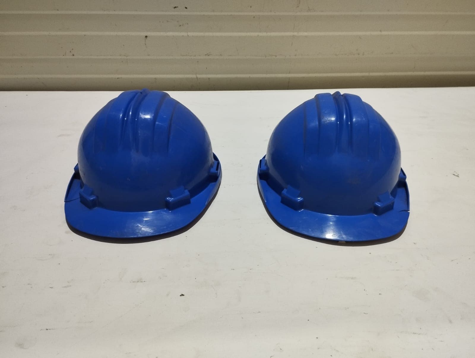 1000 - Capacete de segurança azul