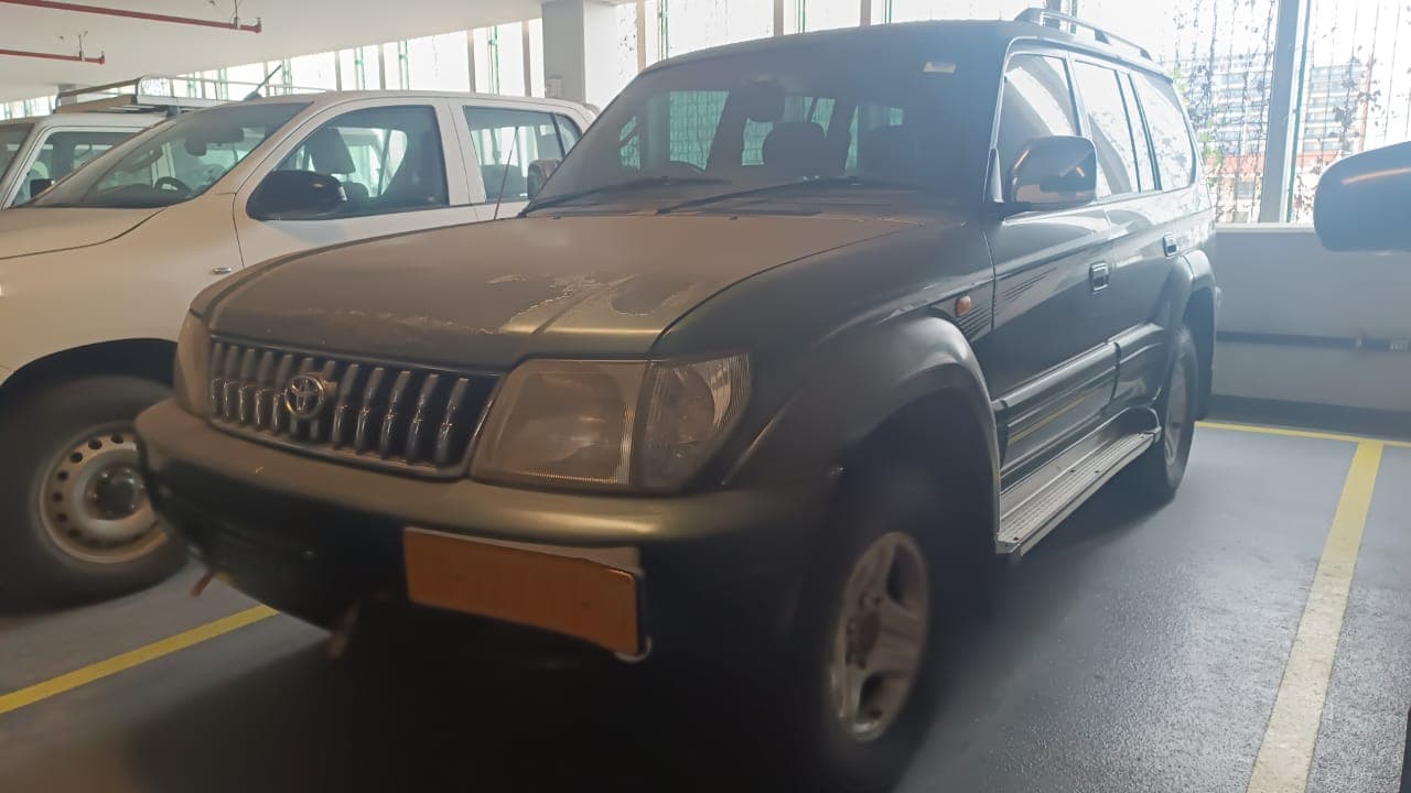 Toyota Land Cruiser - 2002