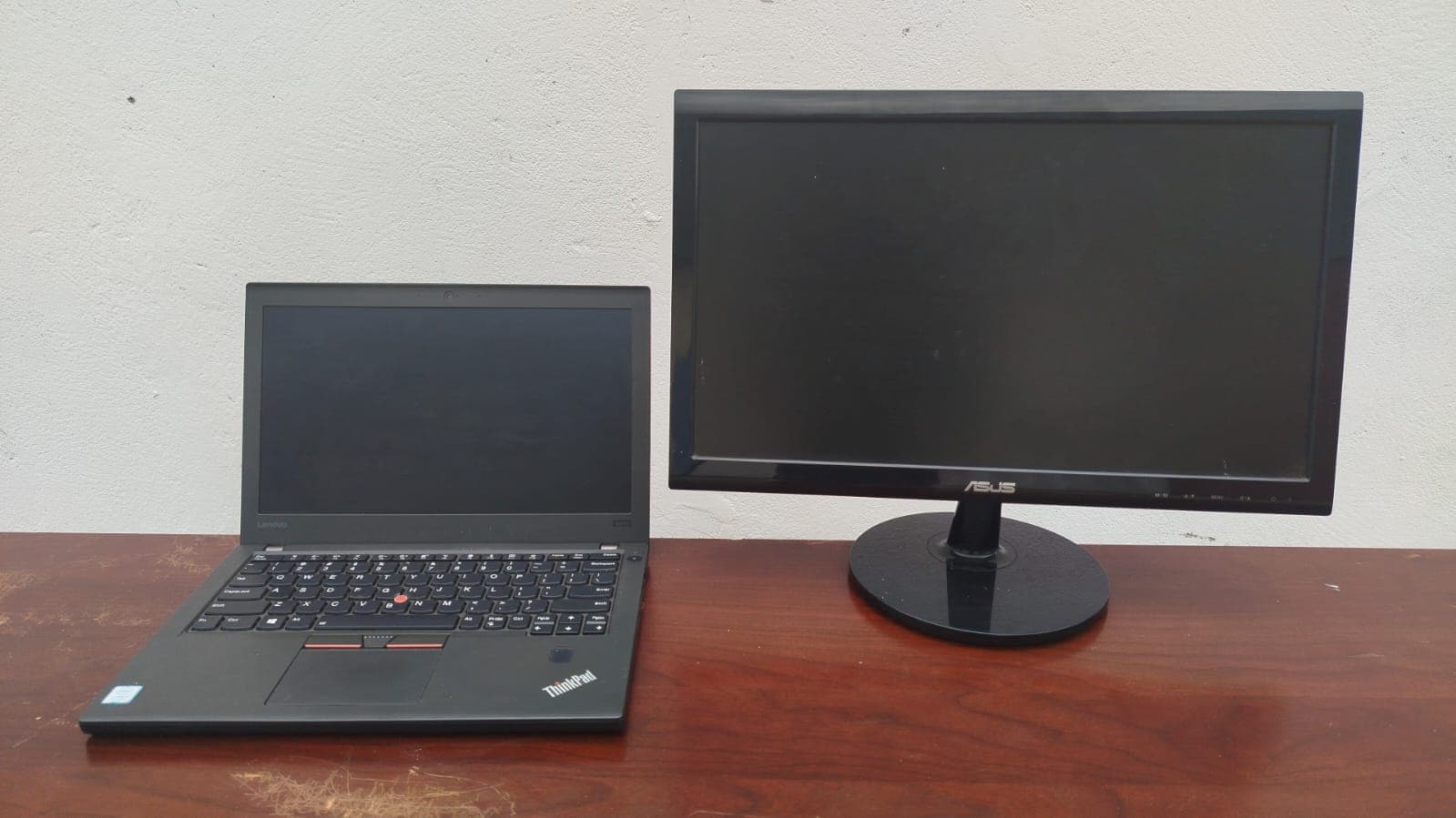 Portátil e Monitor