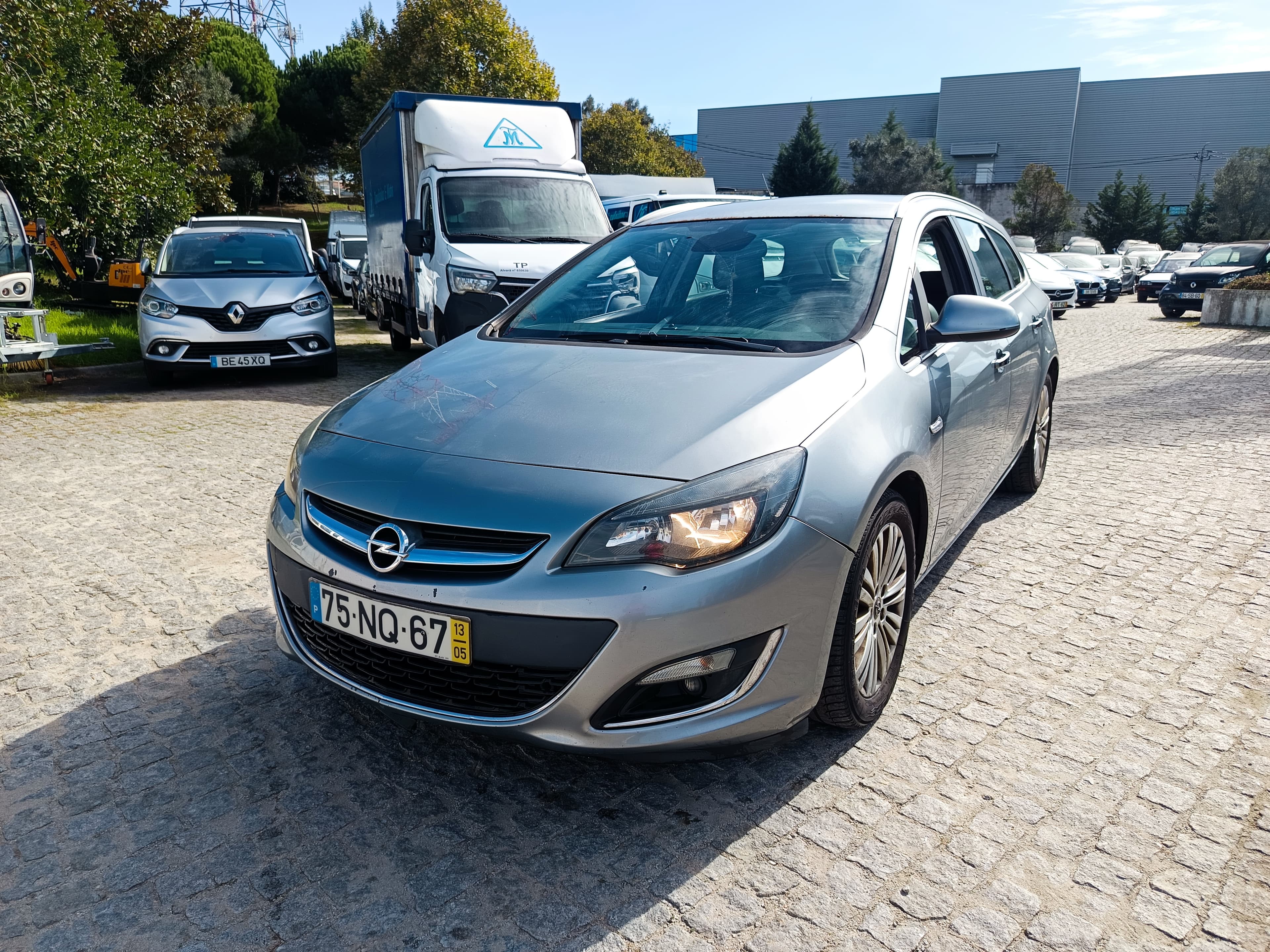 Opel Astra · Ano 2013