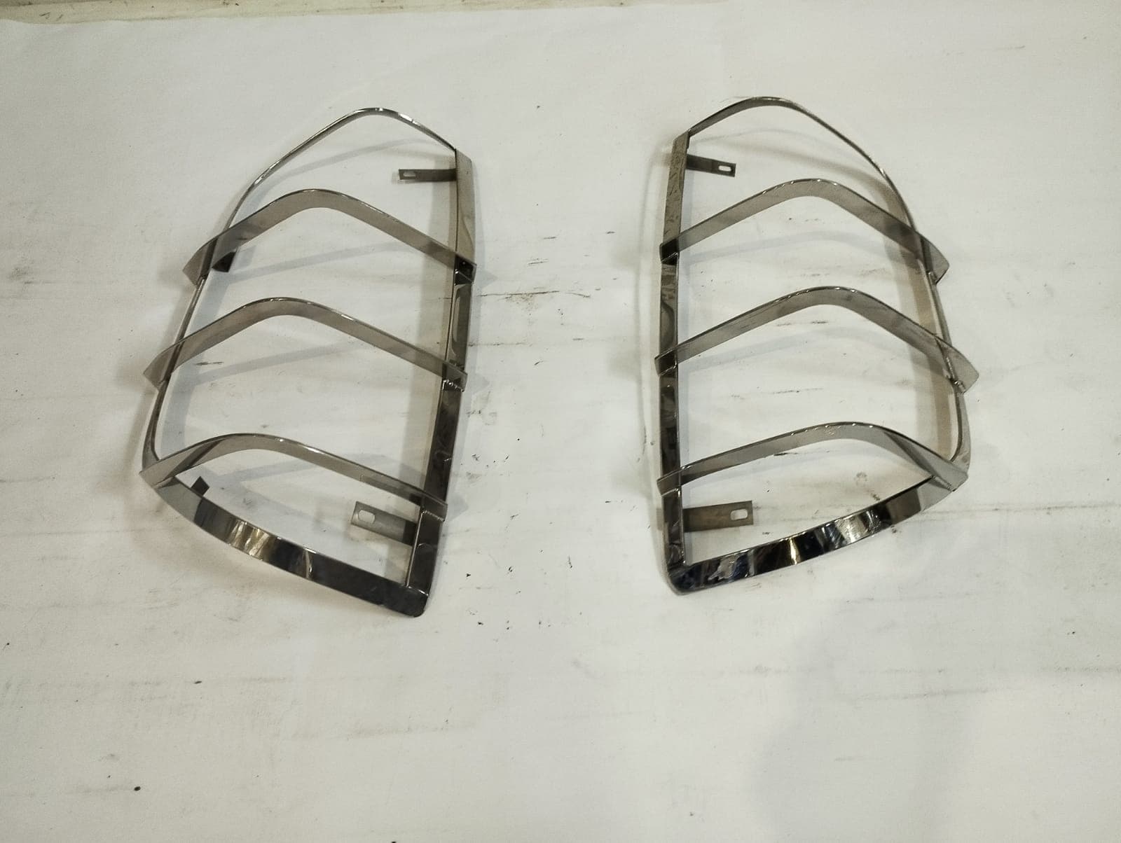 6 - Proteção de Farolim Inox Navara