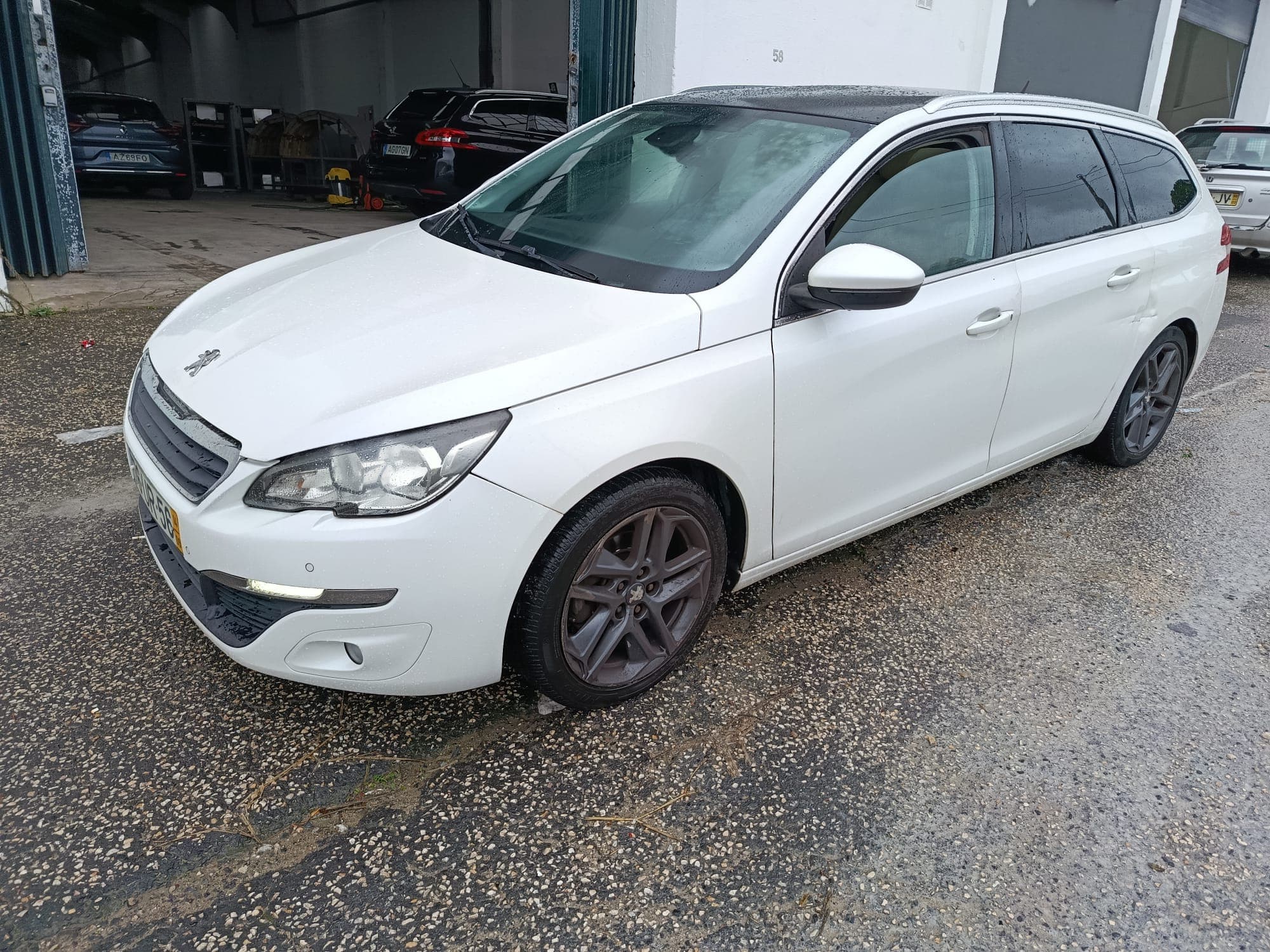 Peugeot 308 · Ano 2014