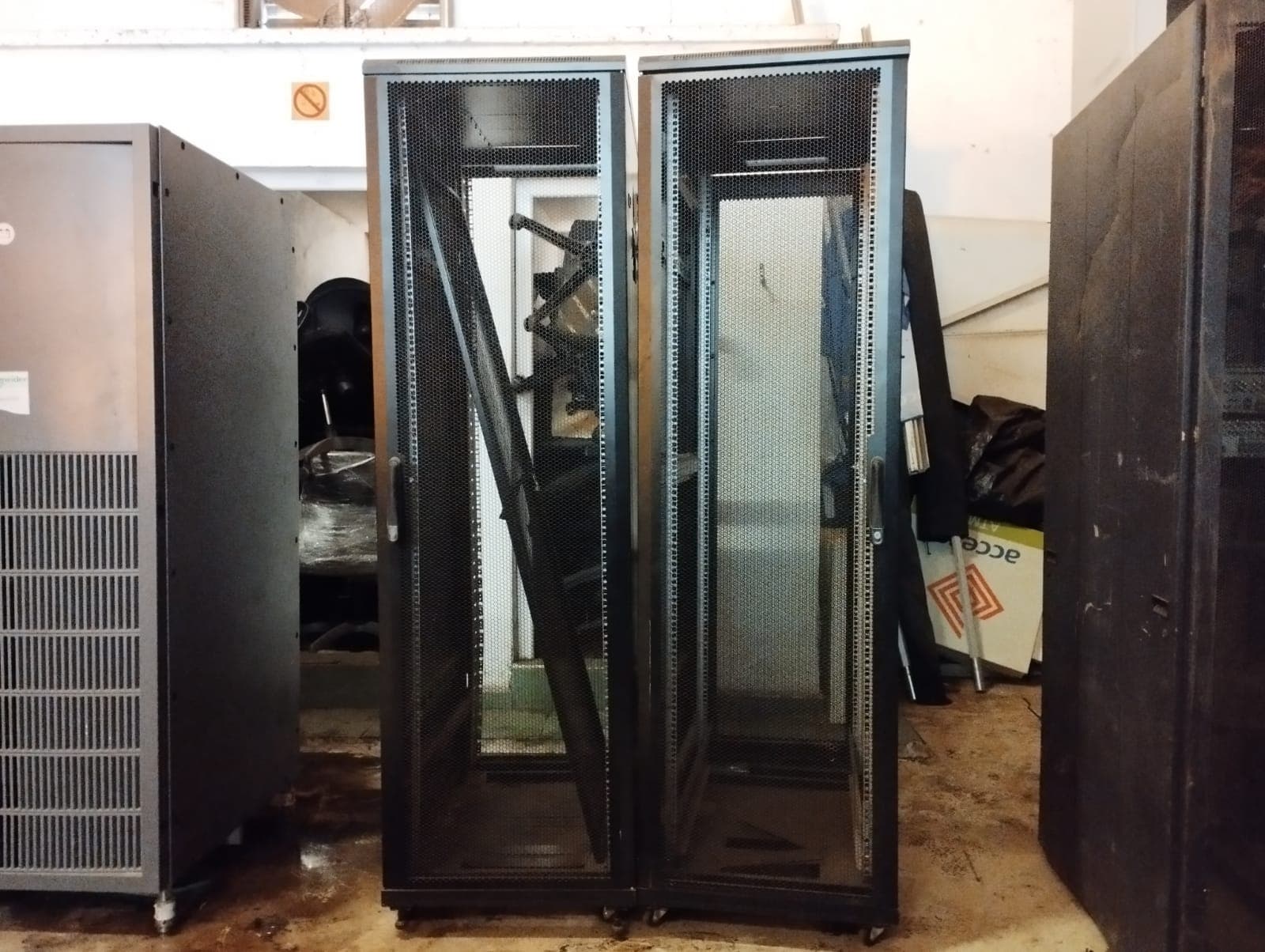 Bastidores de servidor (Racks)