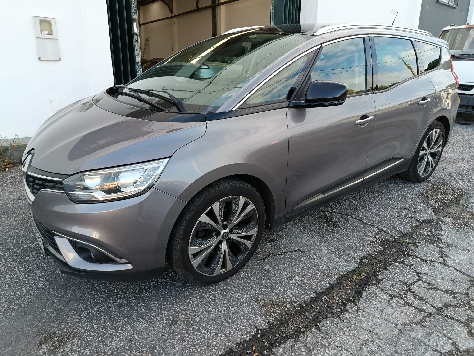 Renault Grand Scénic · Ano 2017