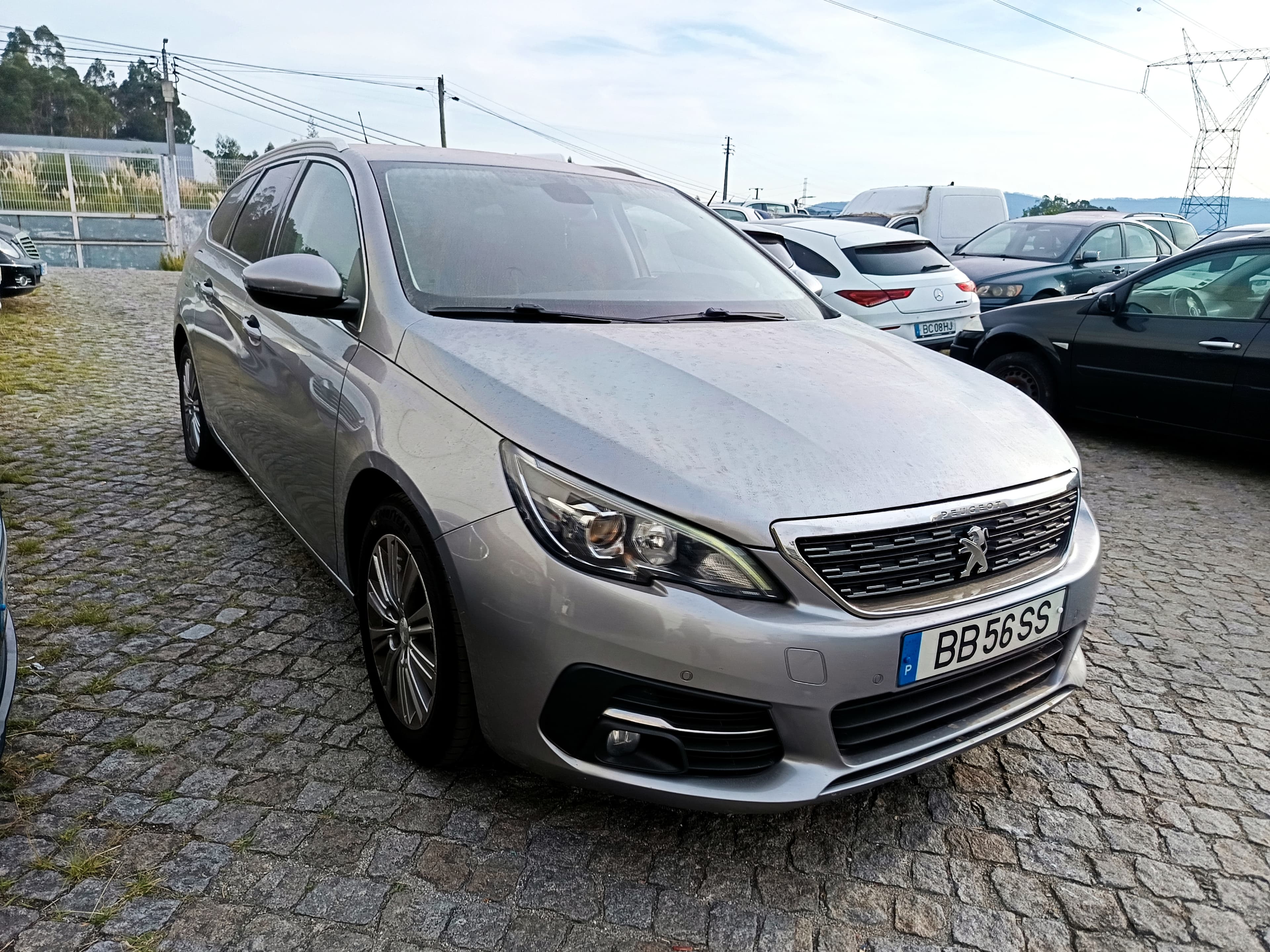 Peugeot 308 1.5 BlueHDi · Ano 2019