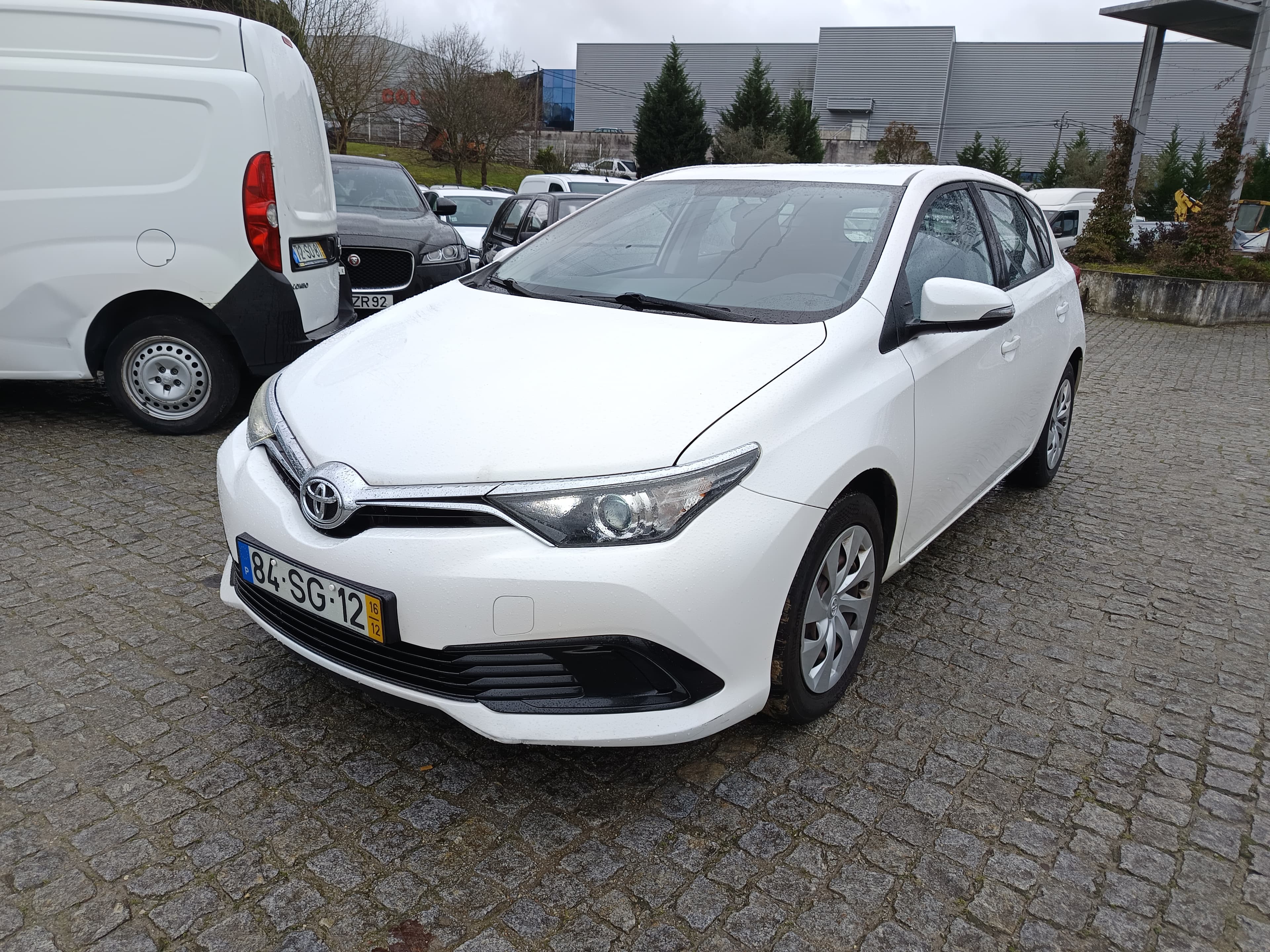 Toyota Auris · Ano 2016