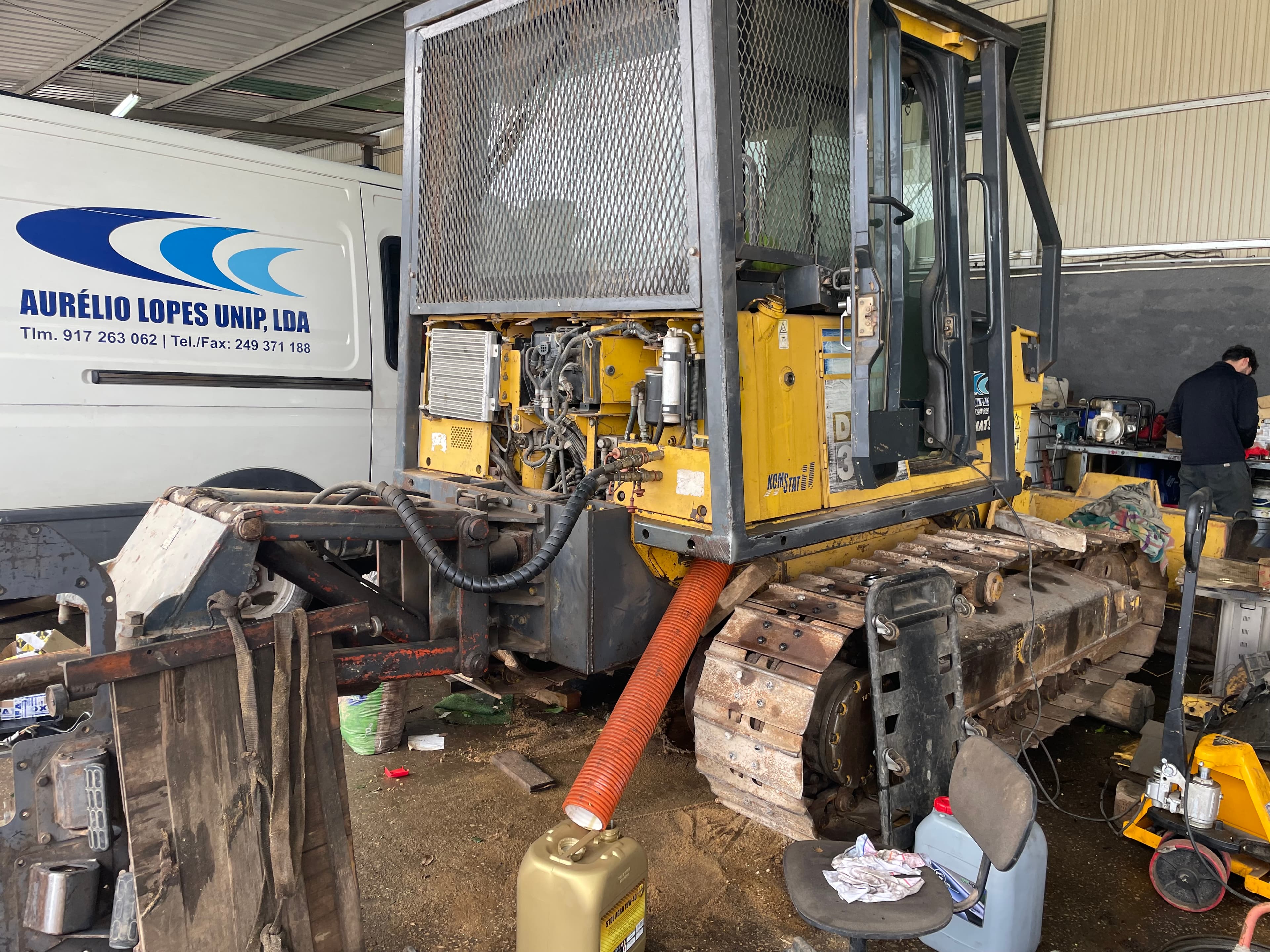 Bulldozer Komatsu D37PX-21 · Ano 2004