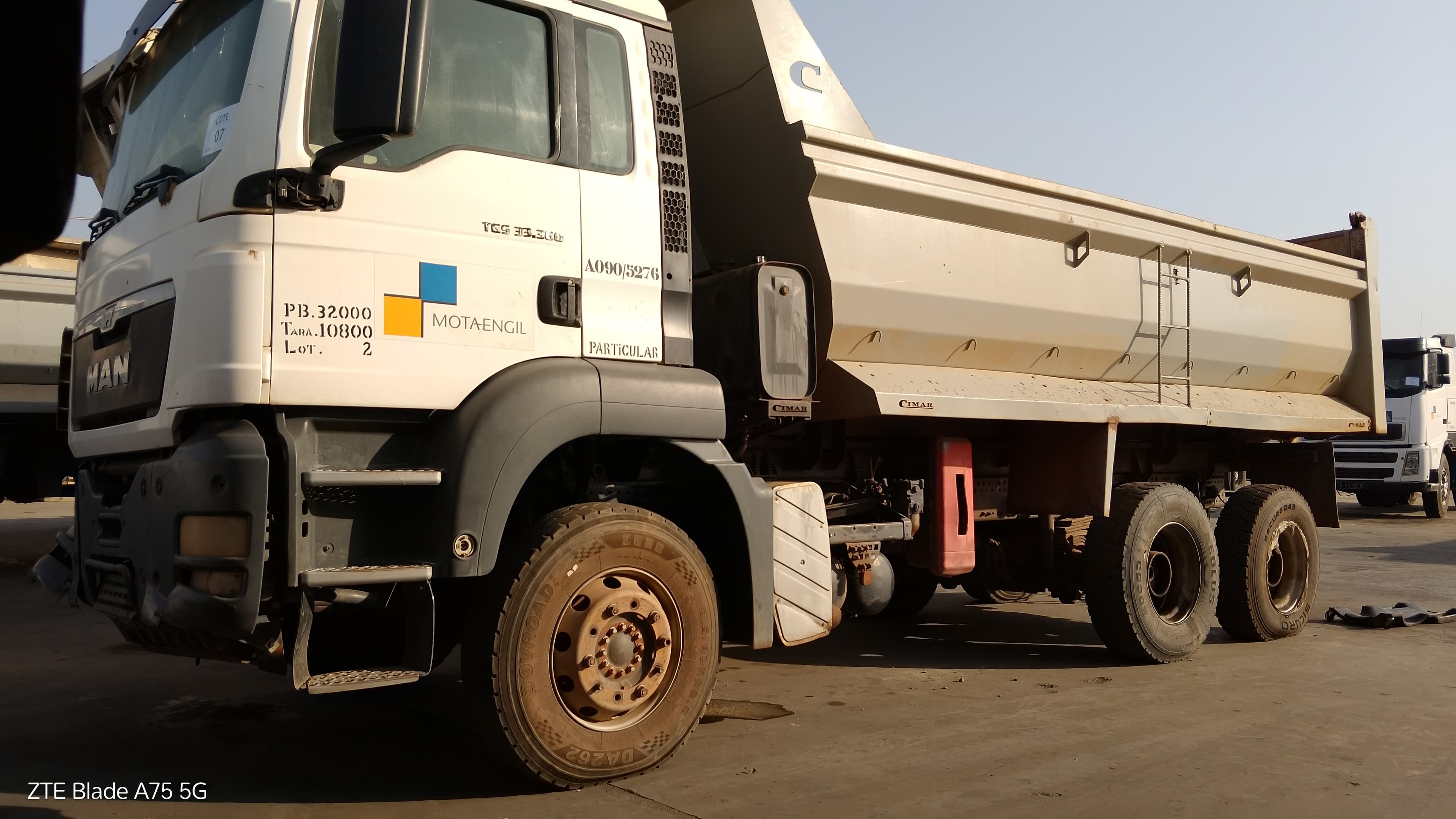 Camião Basculante 26 T (6X4) MAN TGS 33.360 BB