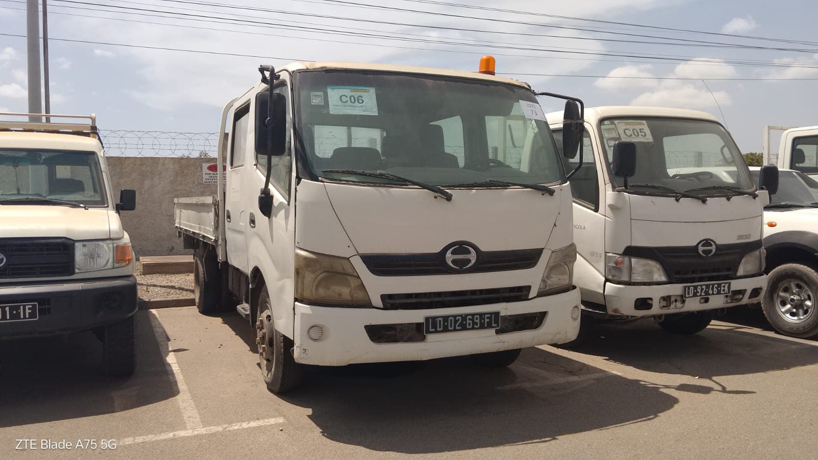 Viat. Pesadas HINO  300 DC