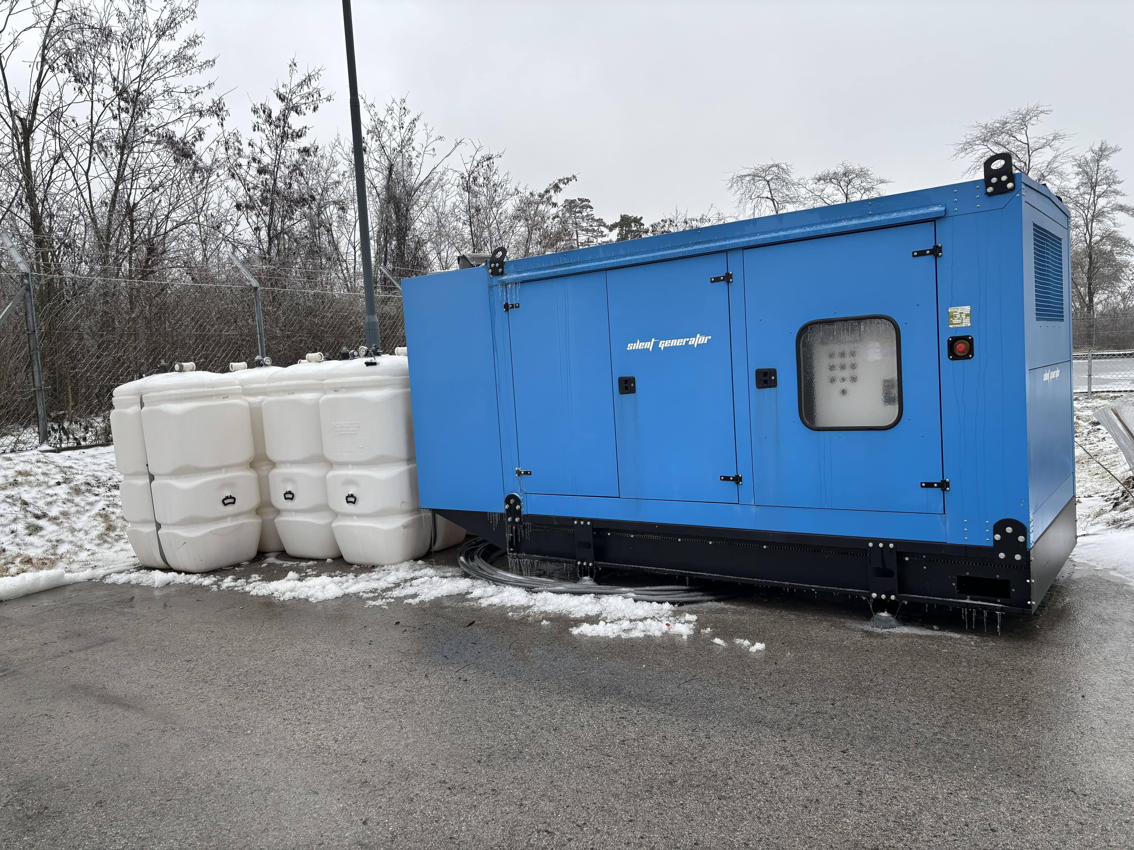 ENERGY s.r.l. EY-400P-SA 400kVA Generator w/ 8x Schütz 1000L Tanks