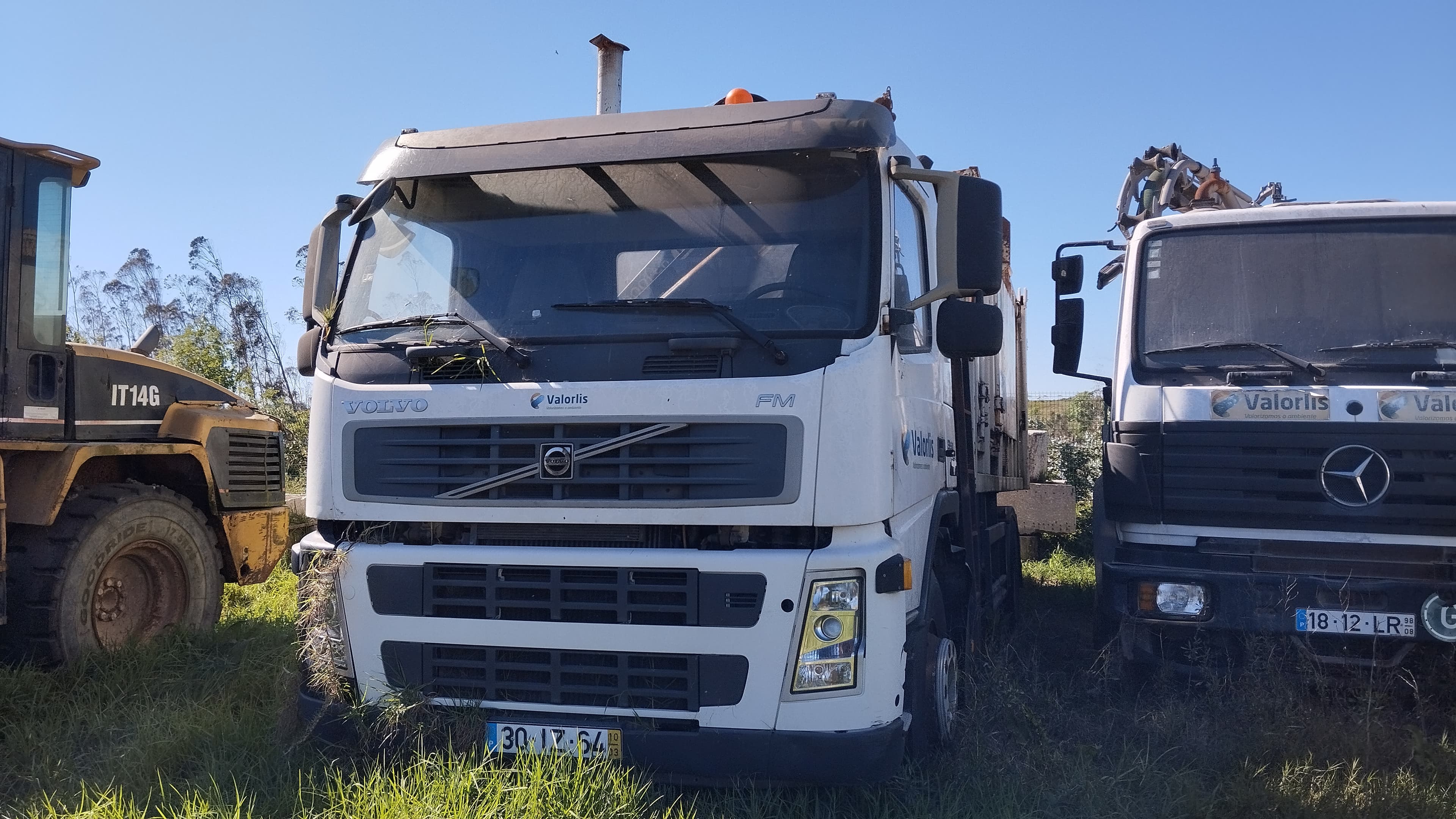 Volvo FM11 com com grua