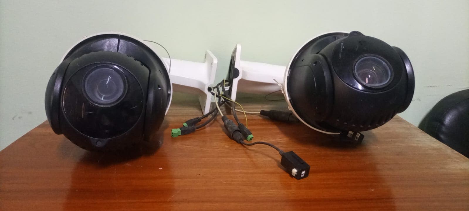 Câmeras de Vigilância HIKVISION