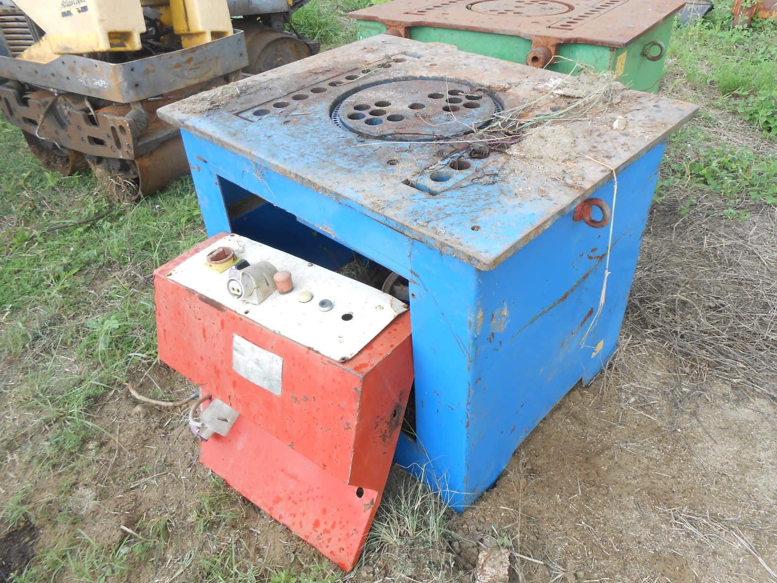 Bending Machine - 2012