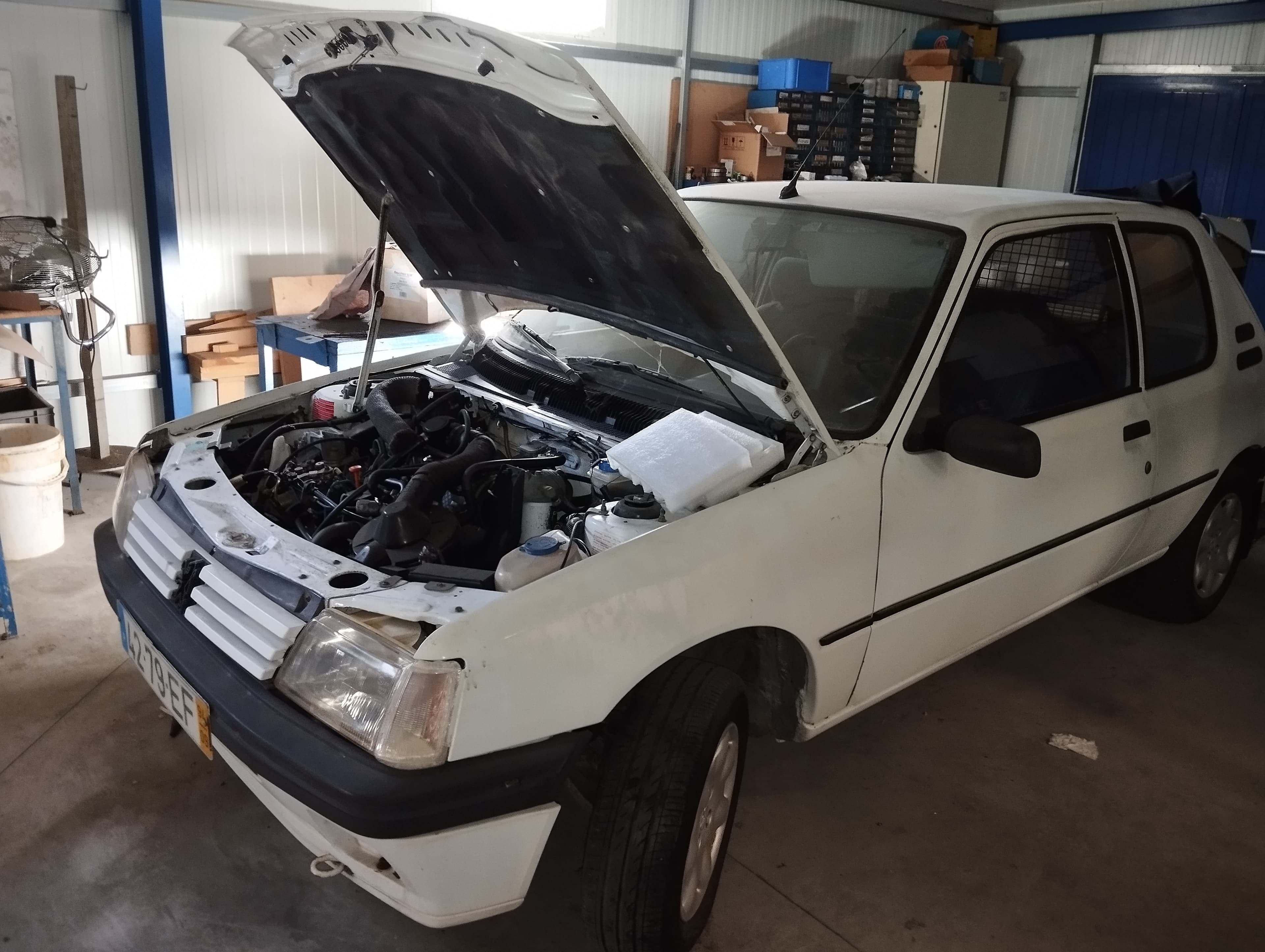 Peugeot 205 II 1.8 TD 78 cv Diesel