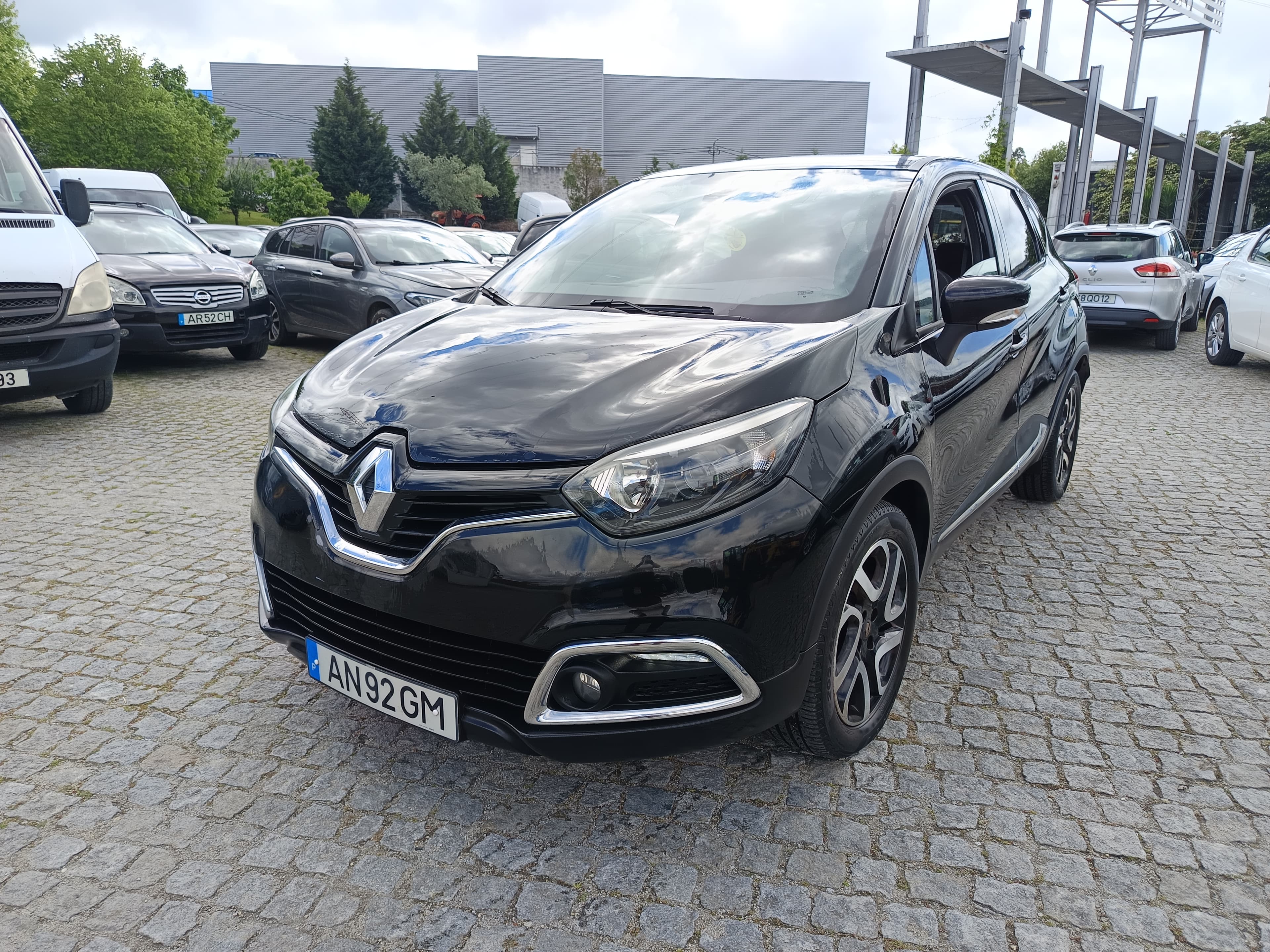 Renault Captur 1.5 DCI Sport · Ano 2013