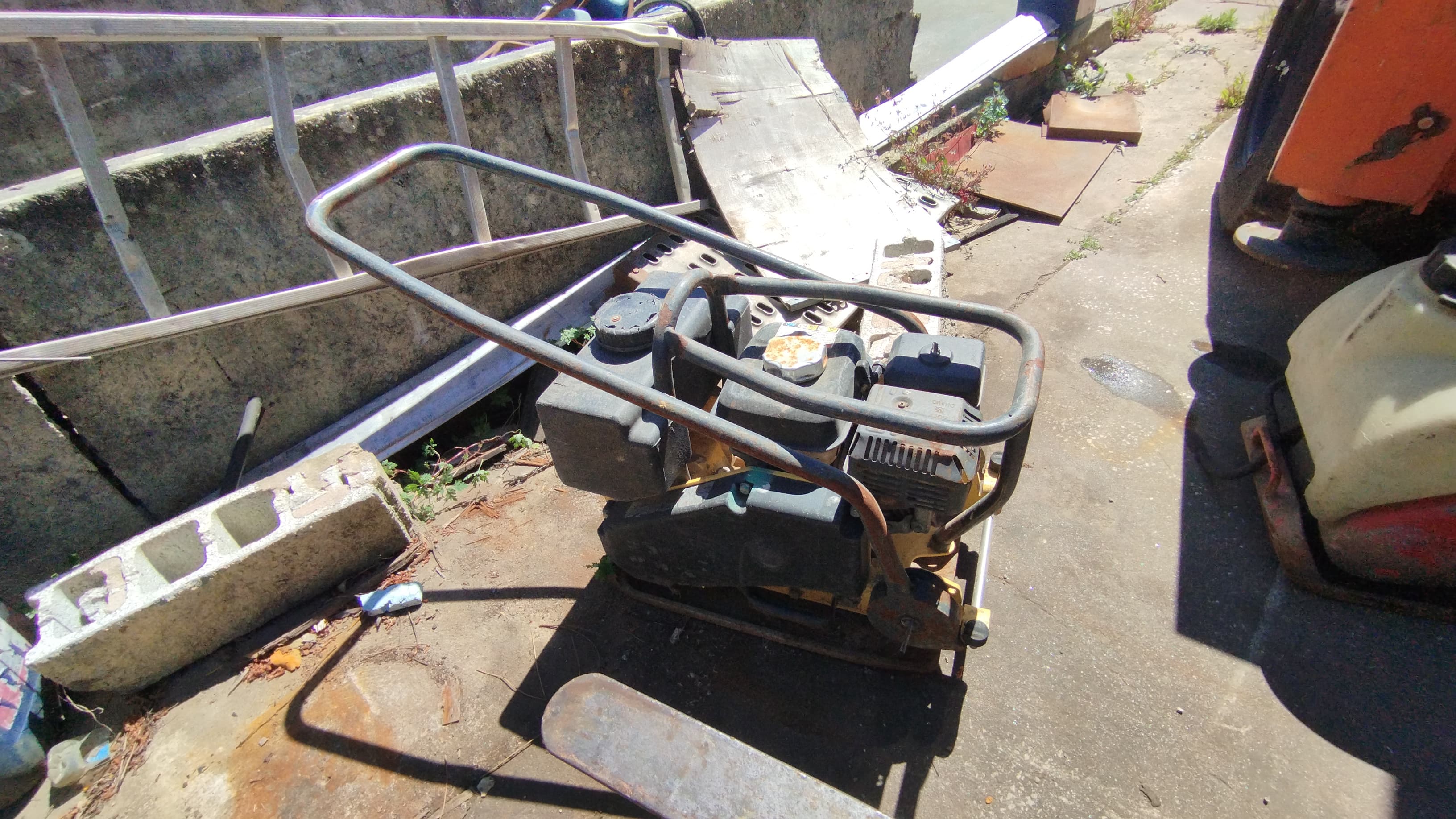 Placa vibratória Bomag