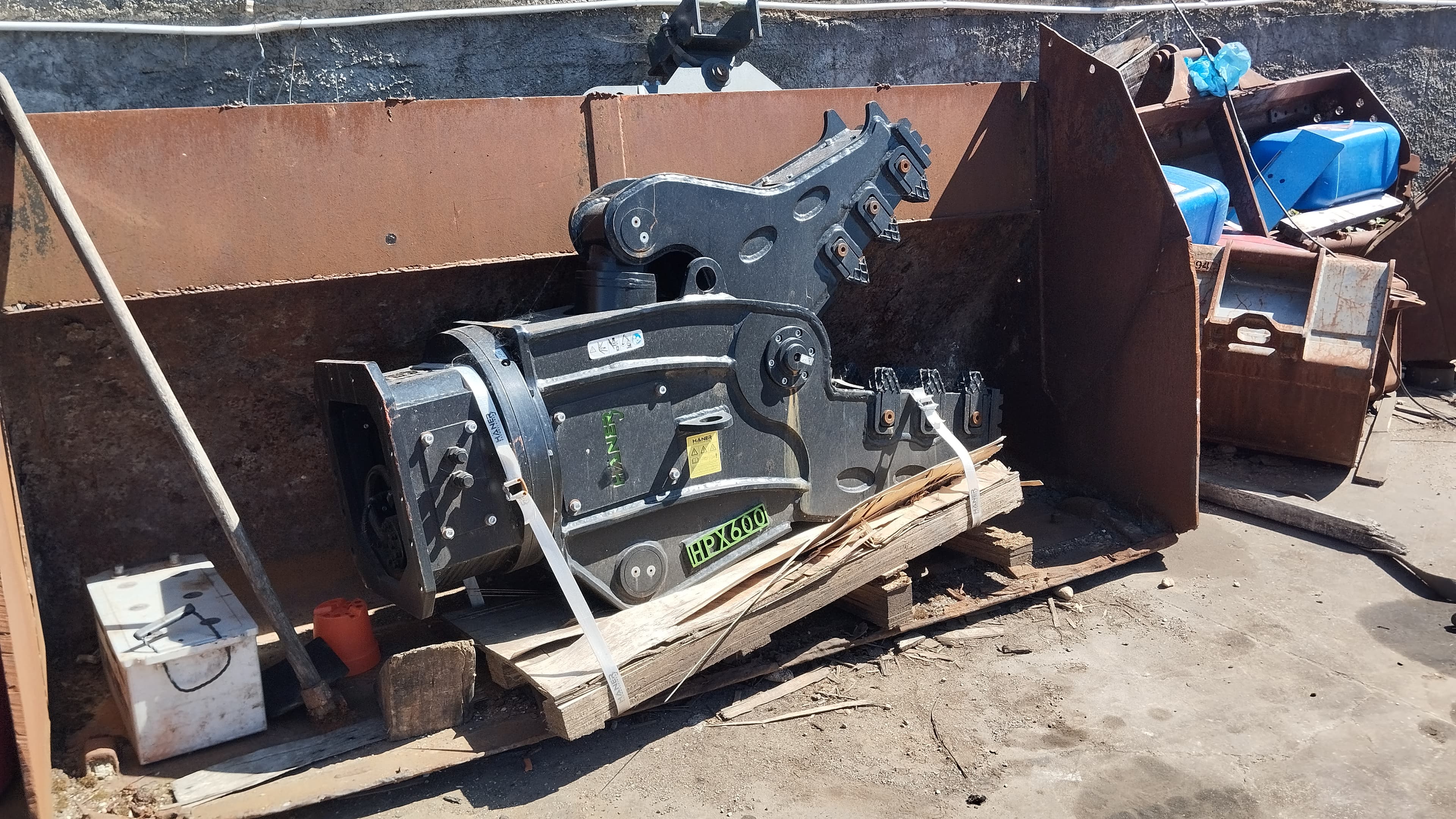 Tesoura de demolição HANER HPX600