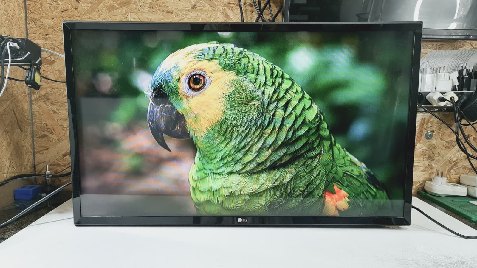 Televisão LED LG 32LJ510B HD