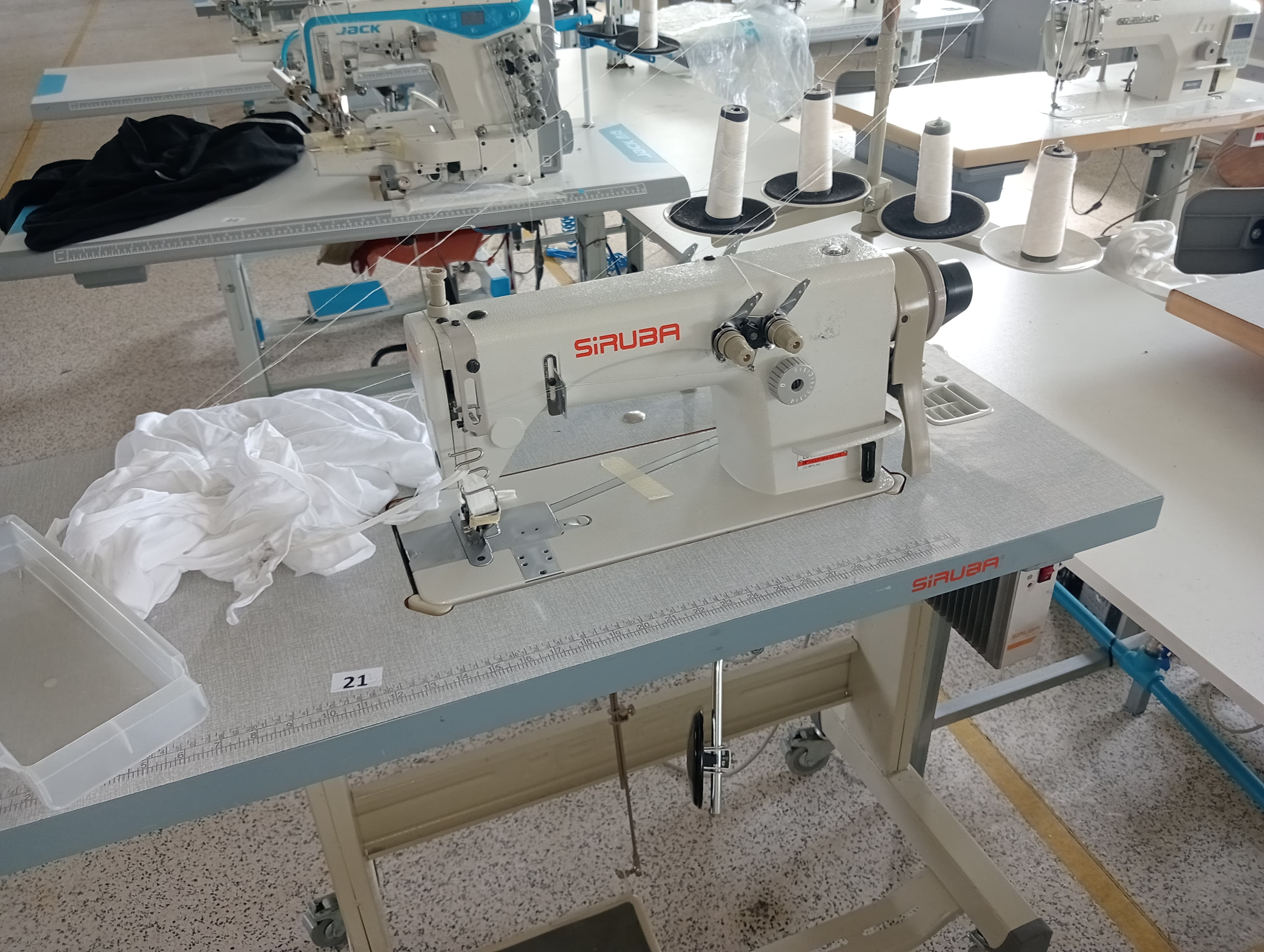 Máquina de 2 agulhas