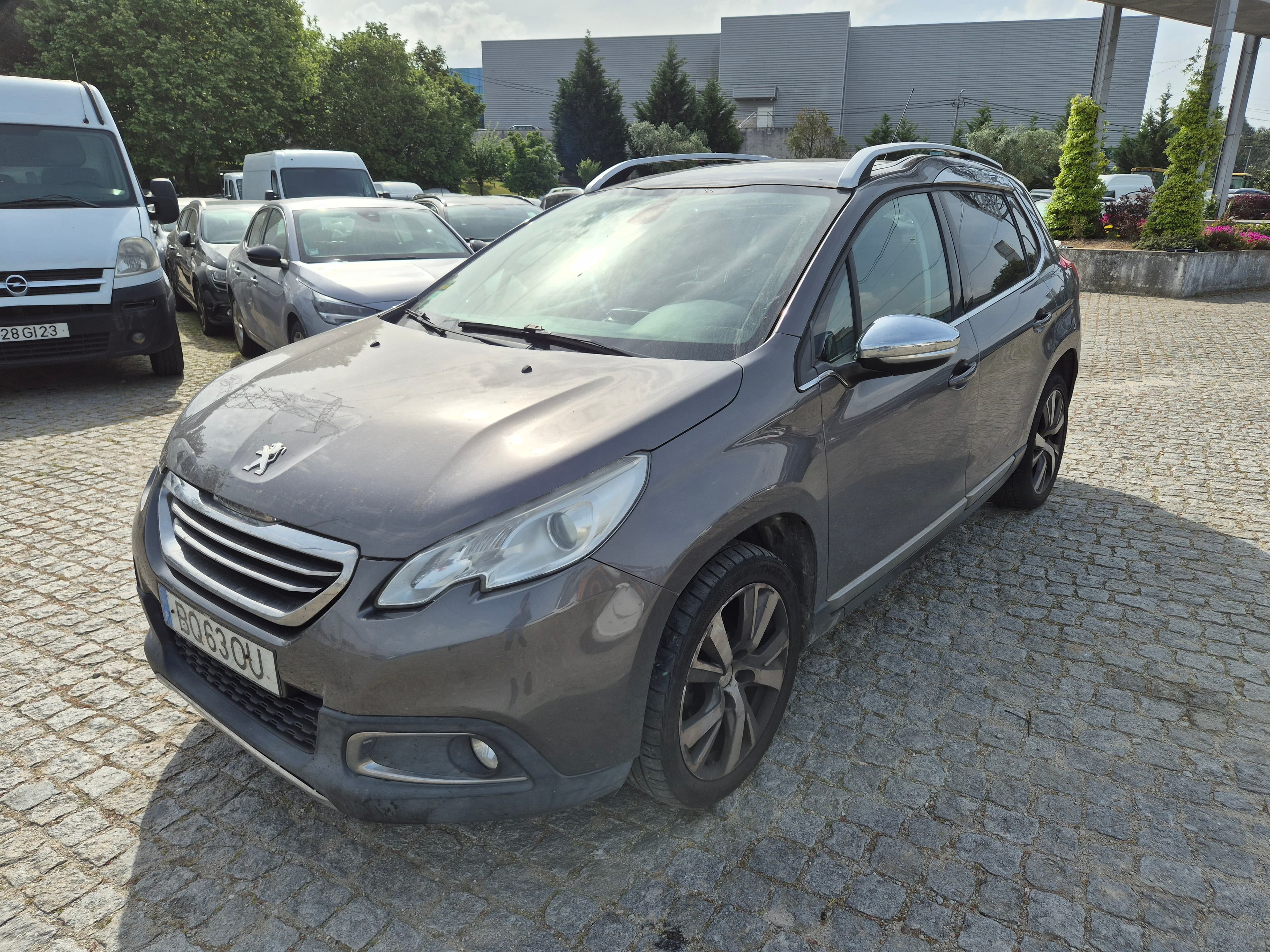 Peugeot 2008 · Ano 2015