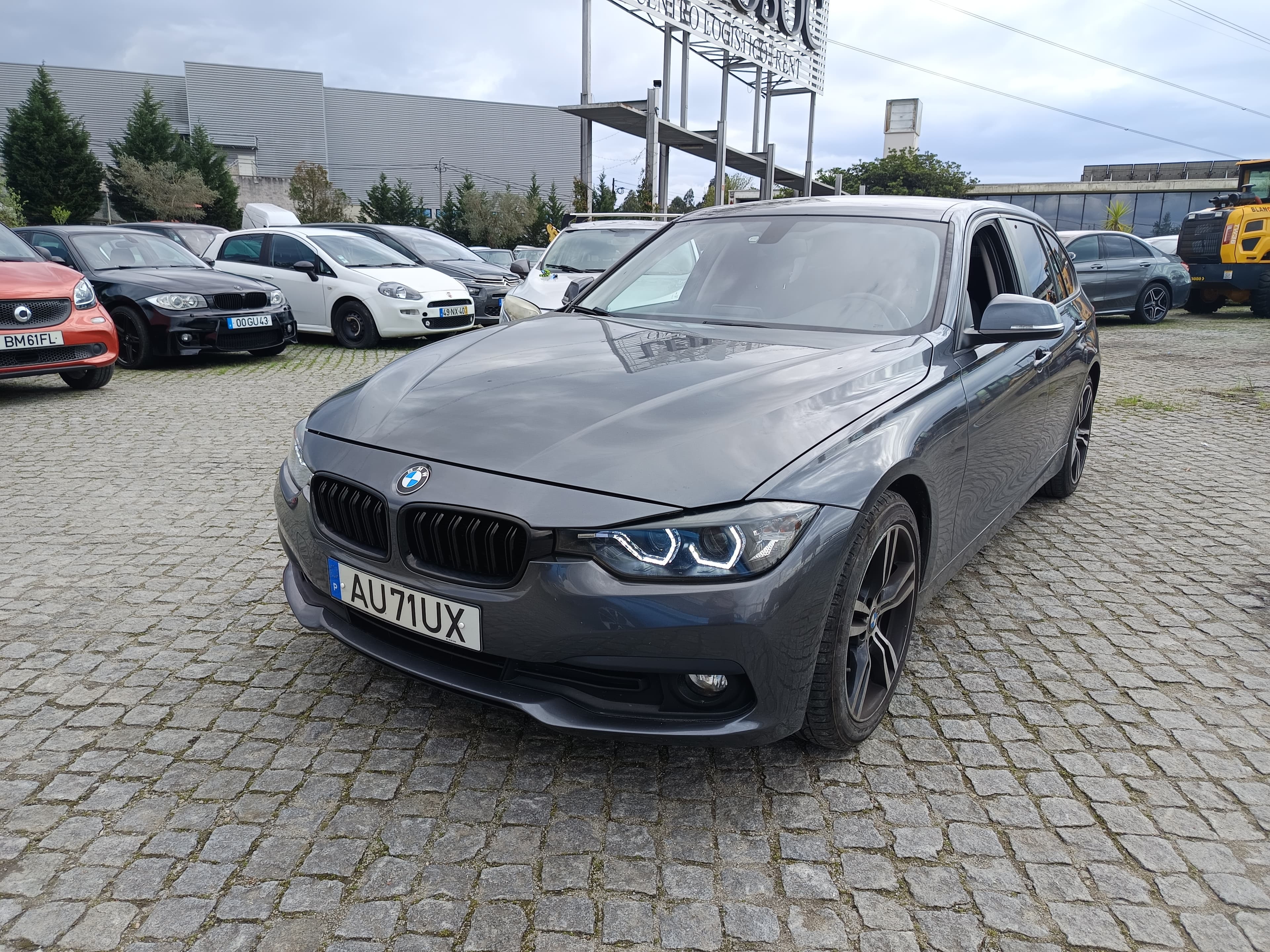 BMW 318 d · Ano 2016