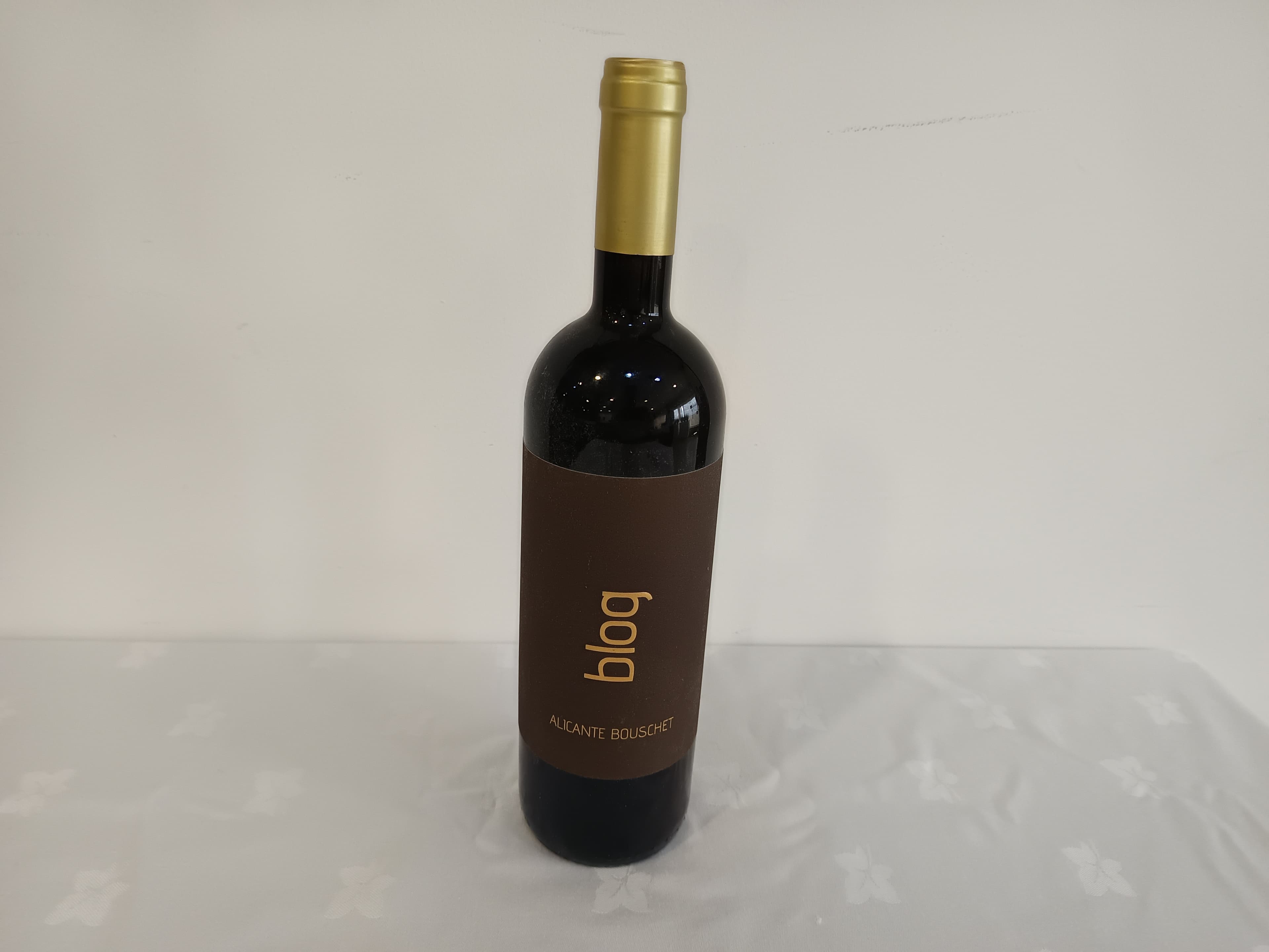 Garrafa de vinho tinto blog Alicante Bouschet 2018