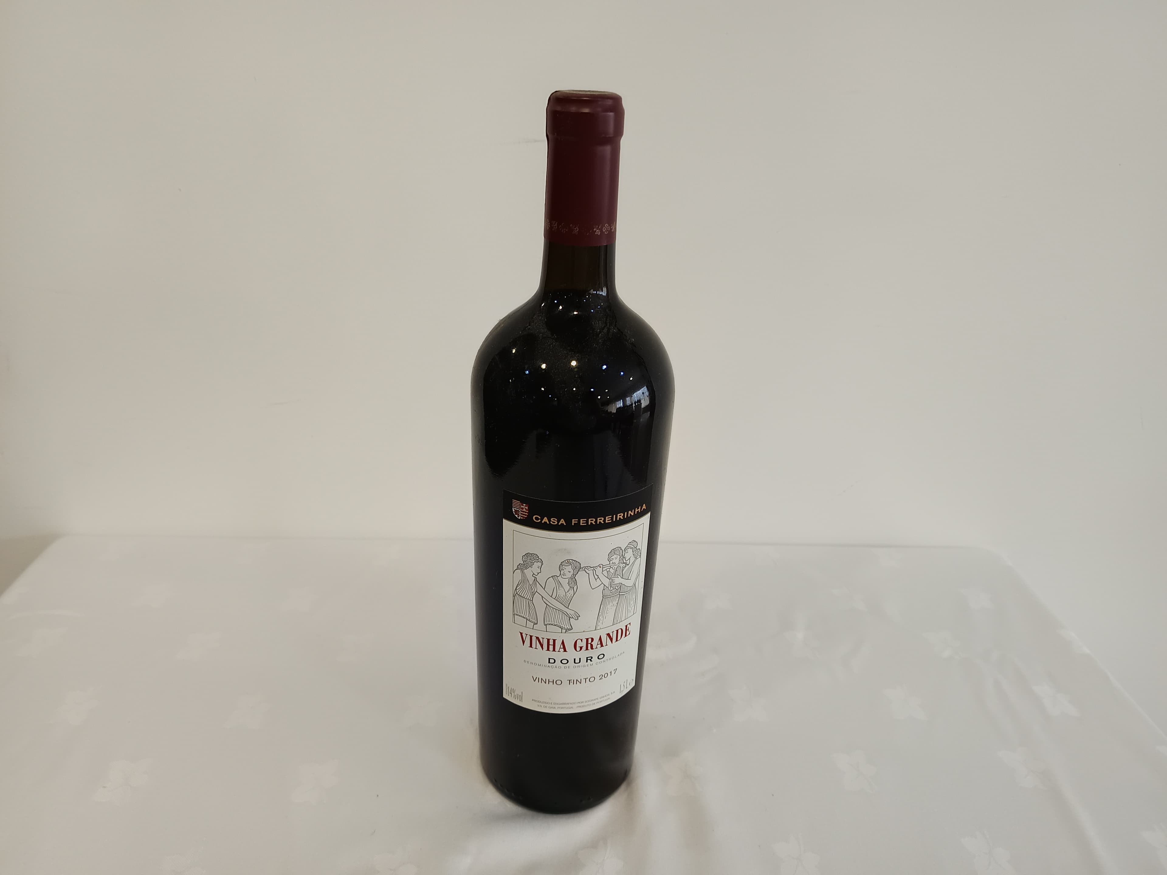 Garrafa de vinho tinto Vinha Grande Douro 2017