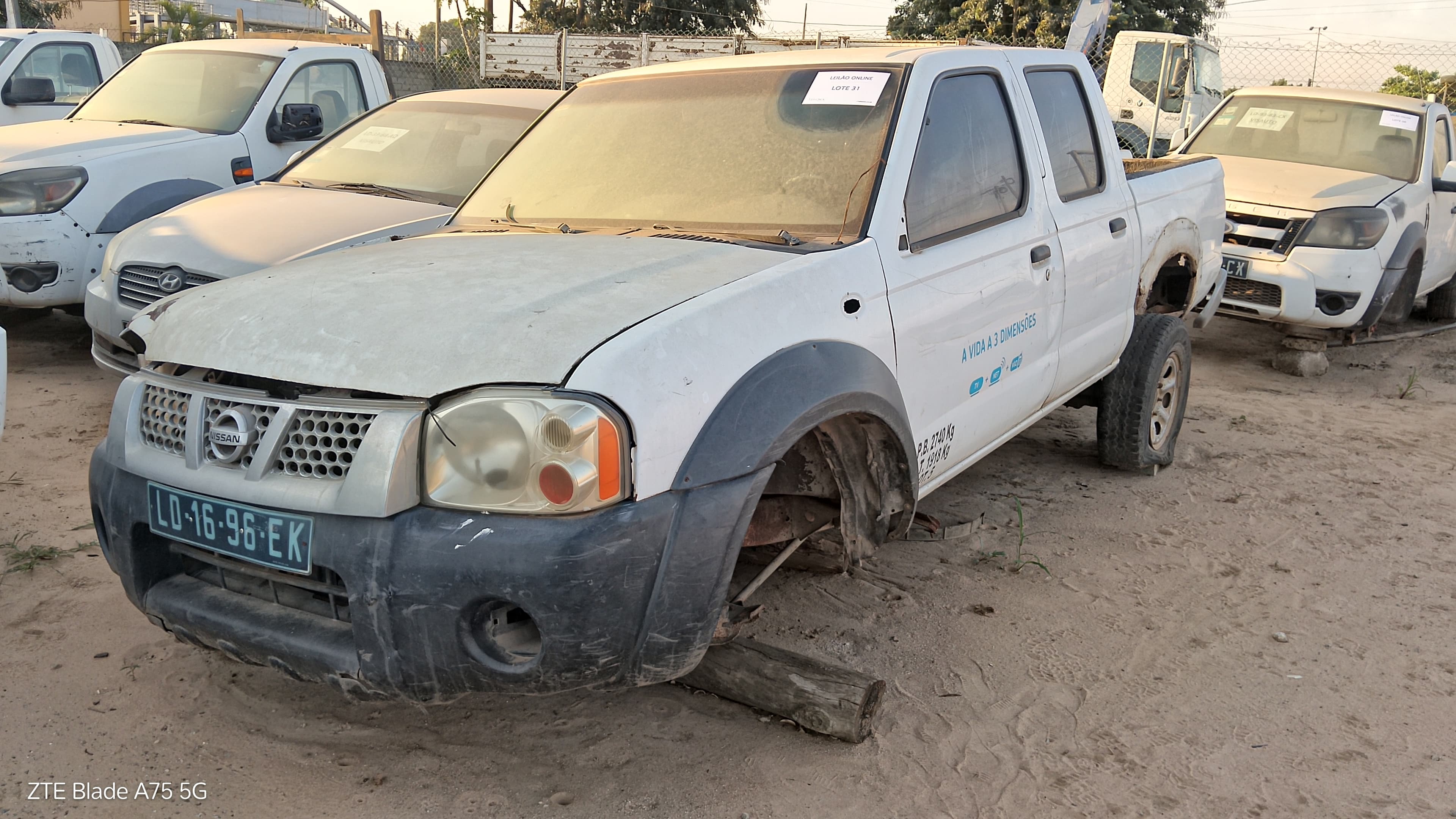 Veículo ligeiro Nissan Hardbody 4WD SC QD32