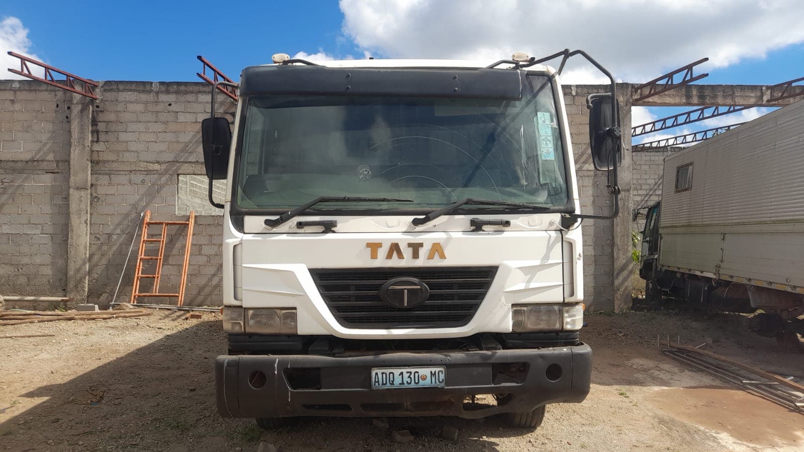 Camião Basculante Tata Novus_3,90m - 2007