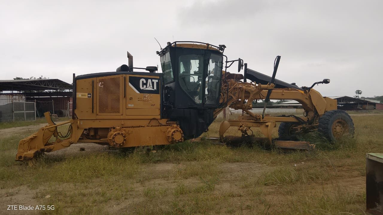 Motoniveladora Caterpillar 140M