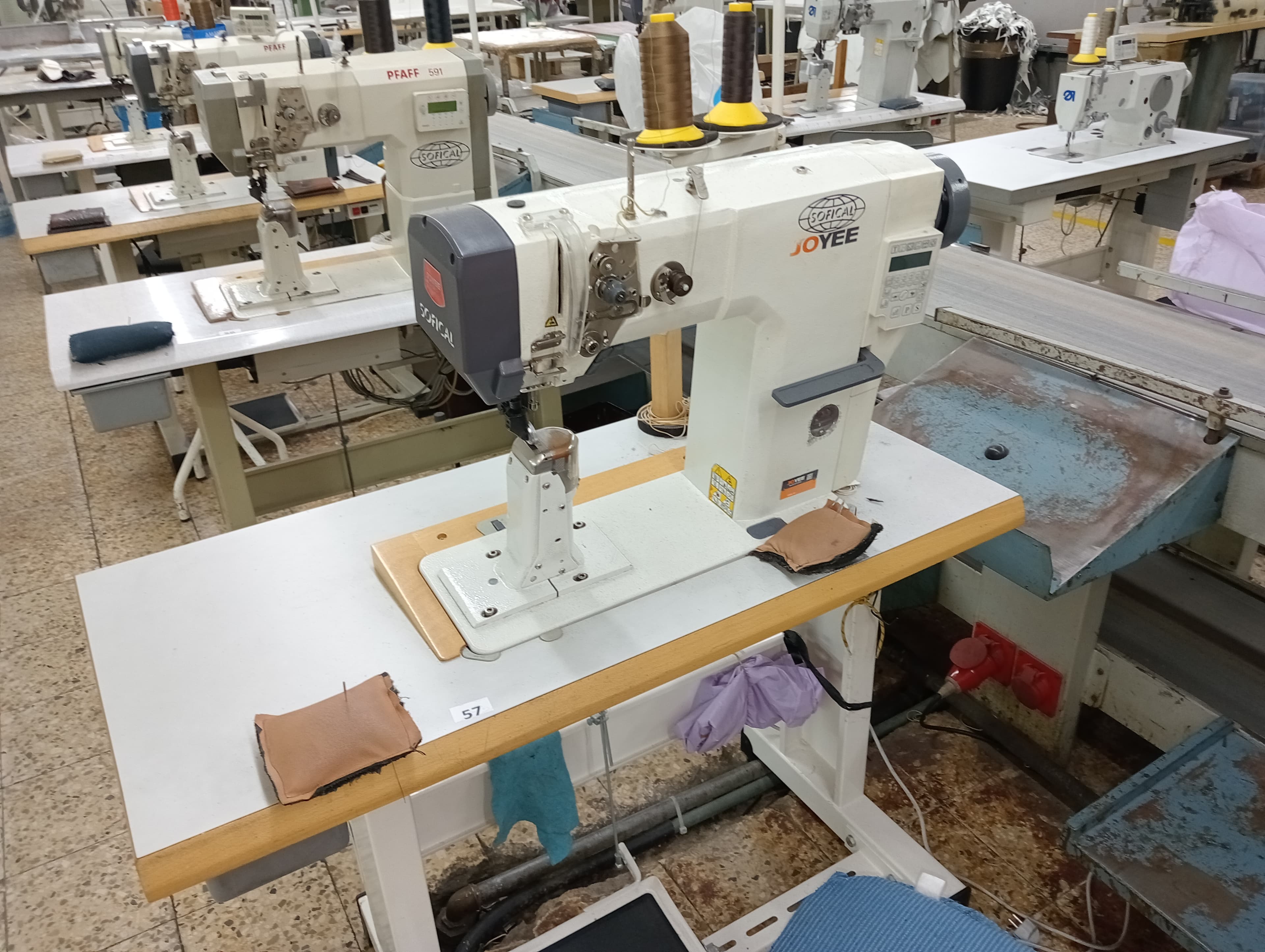 Máquina de costura  “JOYEE JY-H961SA-D3-H-3/01”