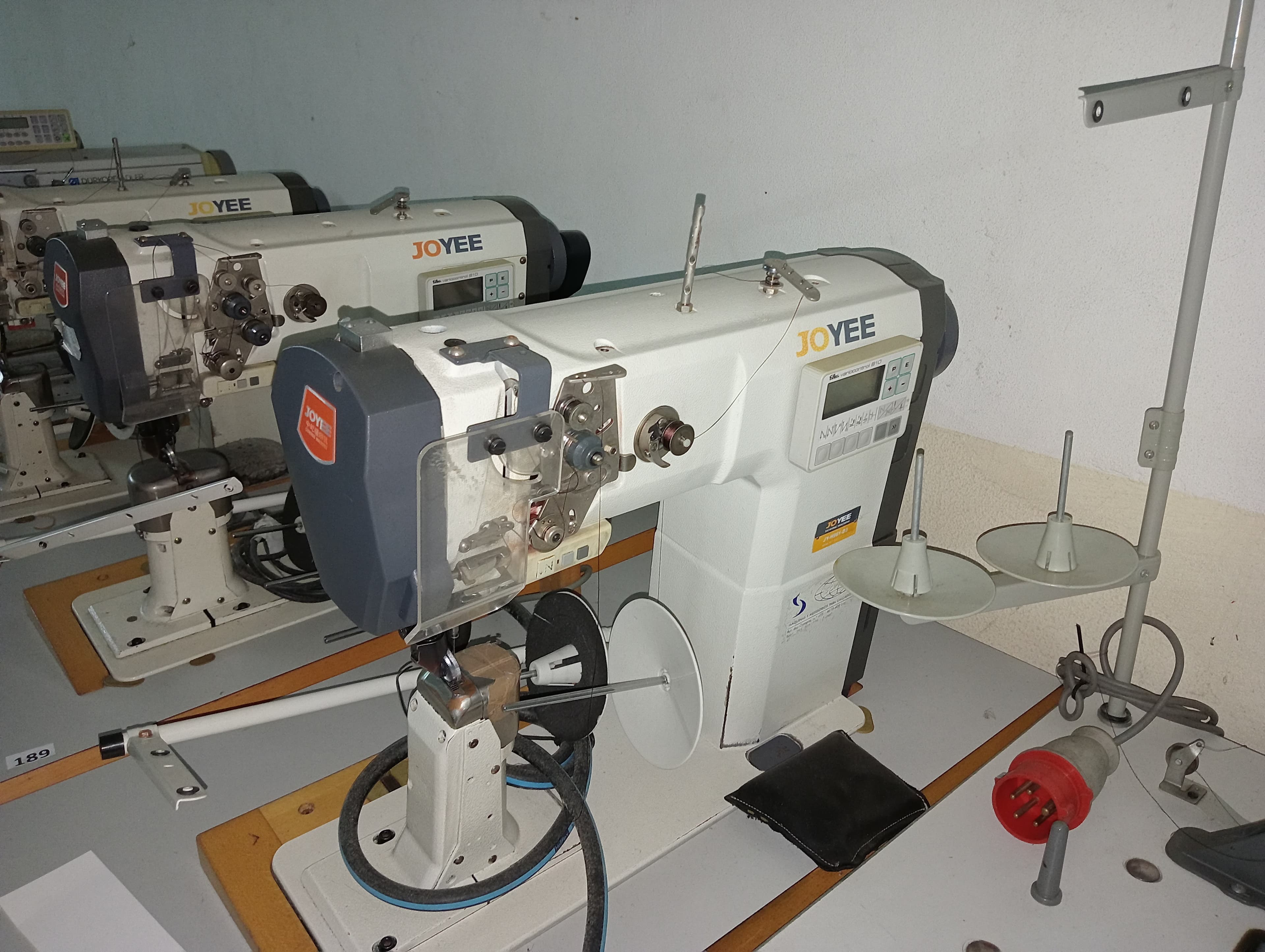 Máquina “JOYEE JY-H961-D3”