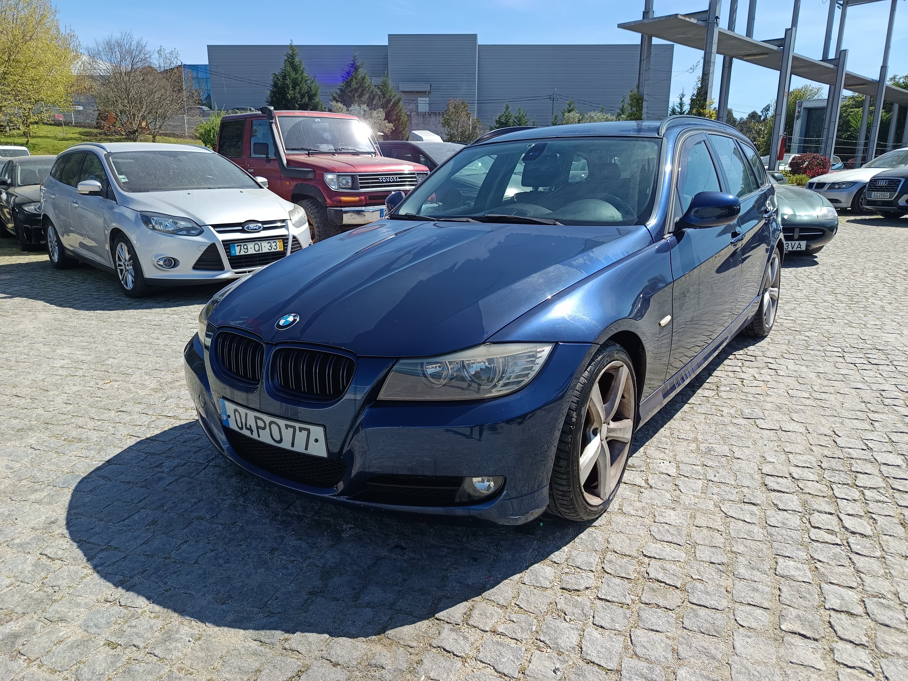 BMW 320d · Ano 2010