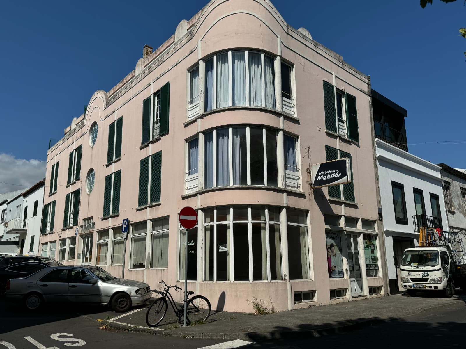 Edifício · Ponta Delgada
