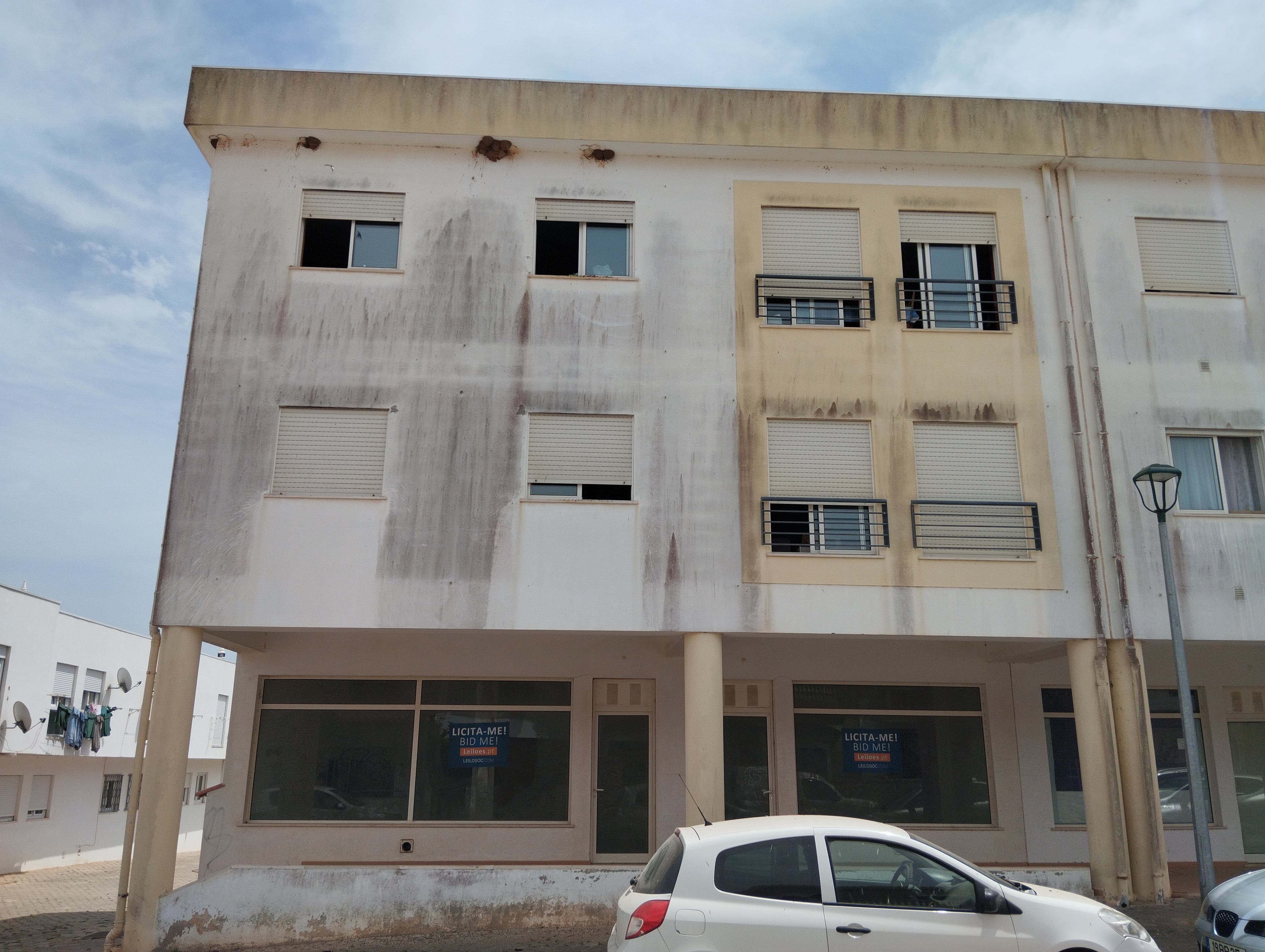 Direito de Superfície de Loja "UM"