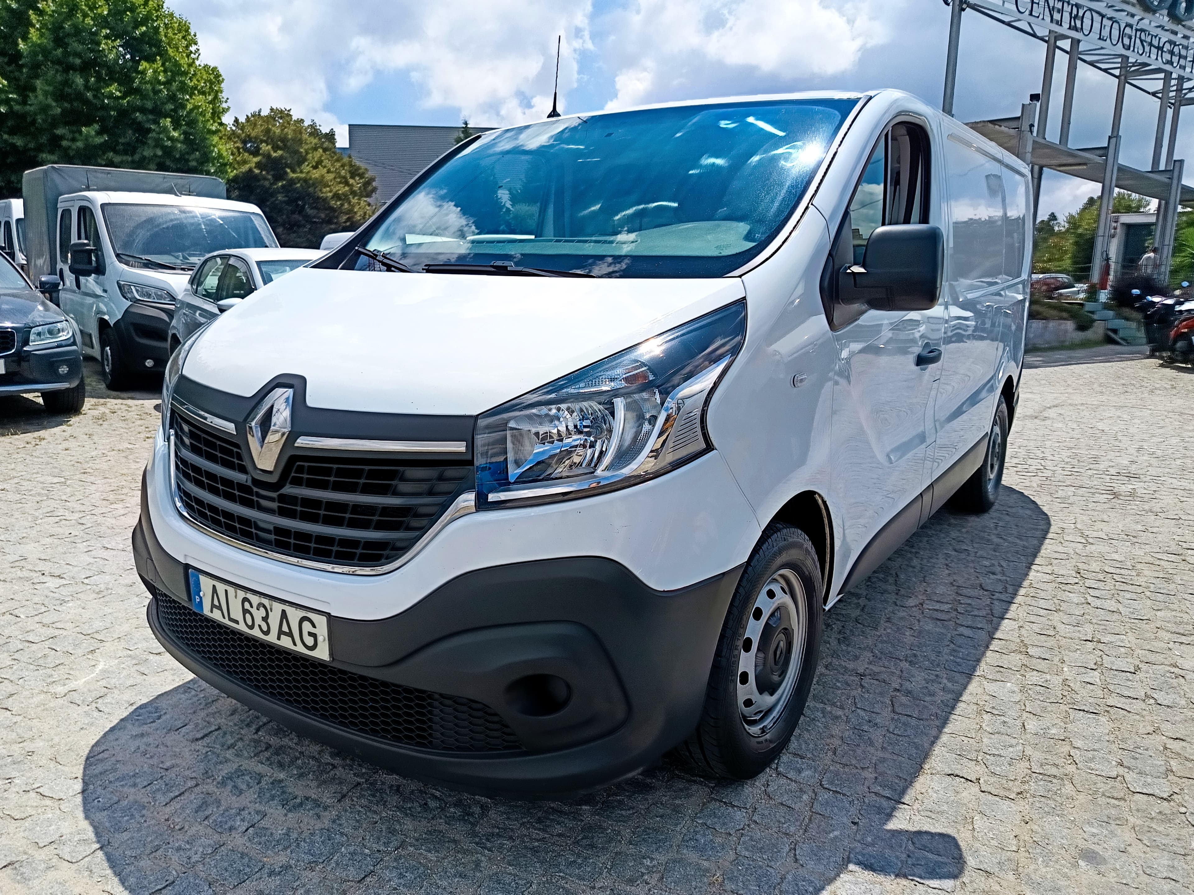 Renault Trafic · Ano 2021