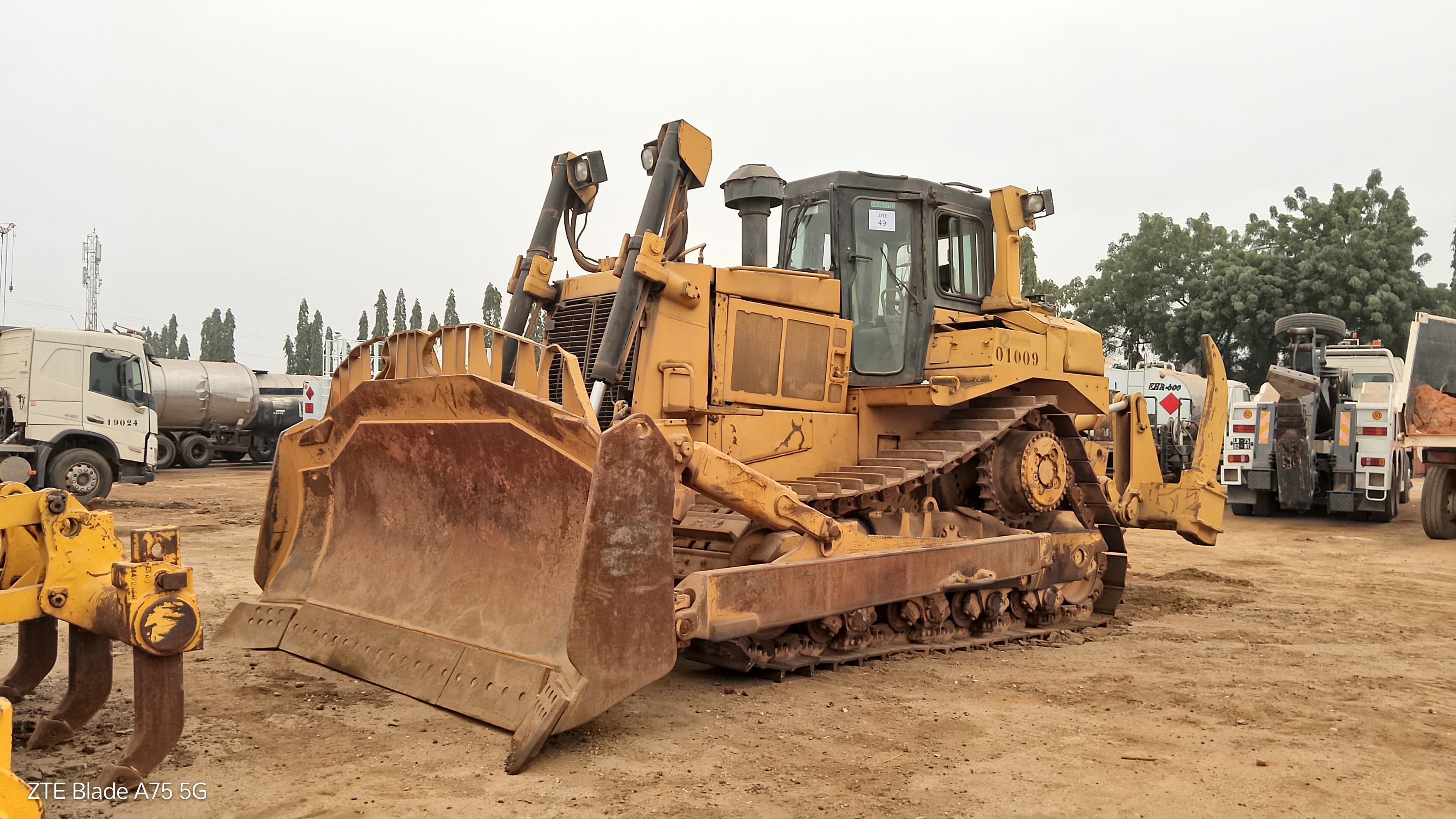 Trator de Rastos 40 T CATERPILLAR D8 R