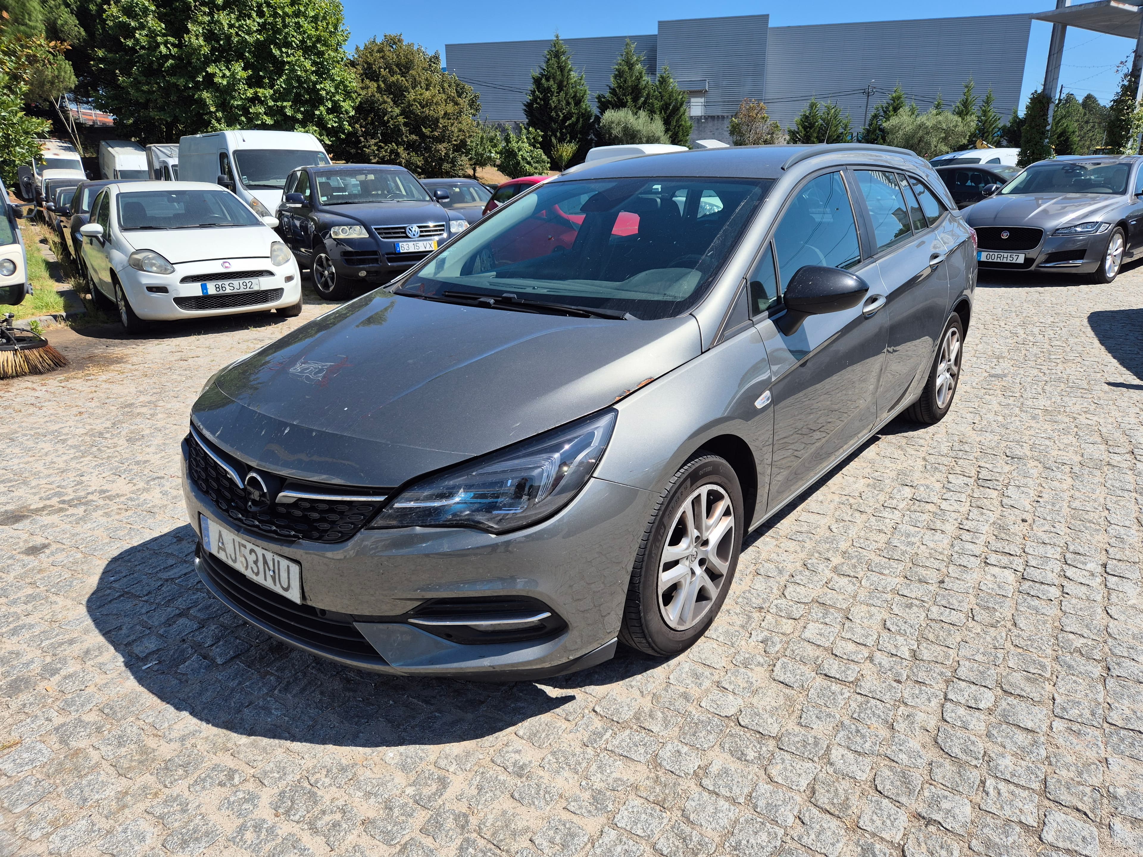 Opel Astra · Ano 2021