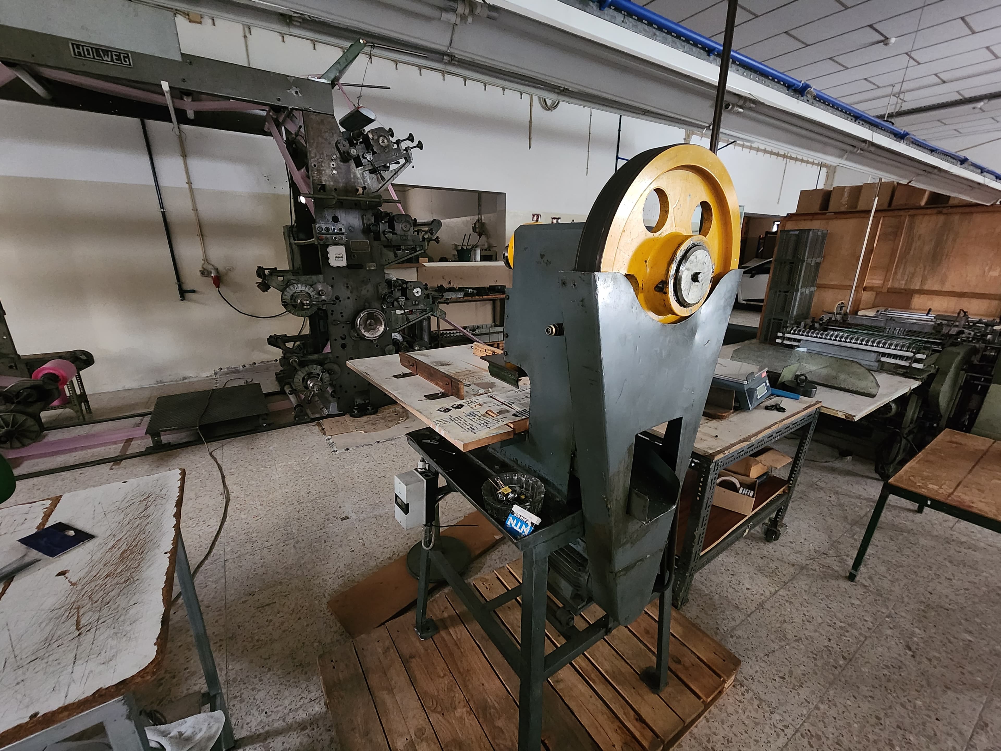 Máquina de Corte de Cunho