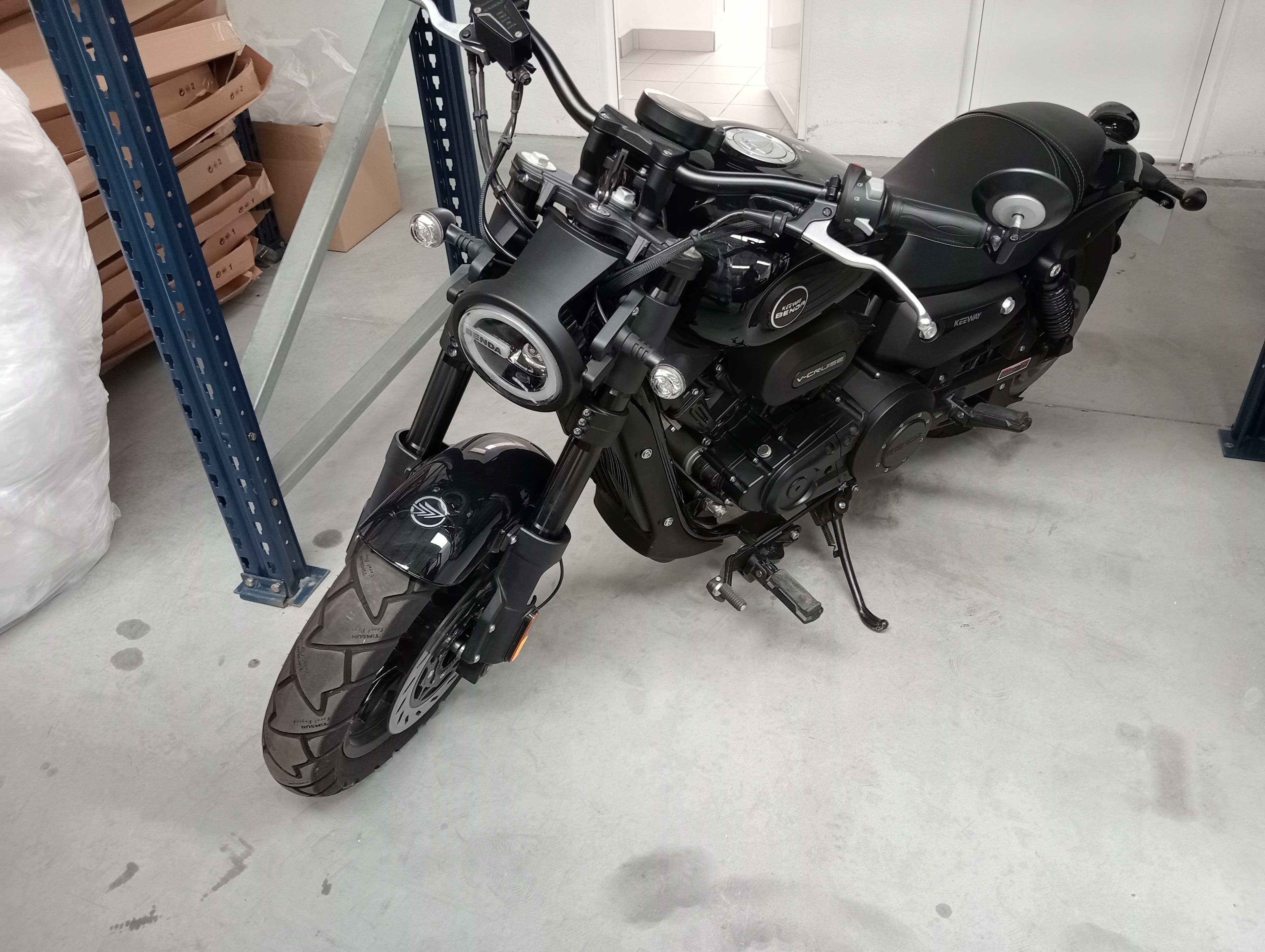 Motociclo “KEEWAY V- CRUISE”