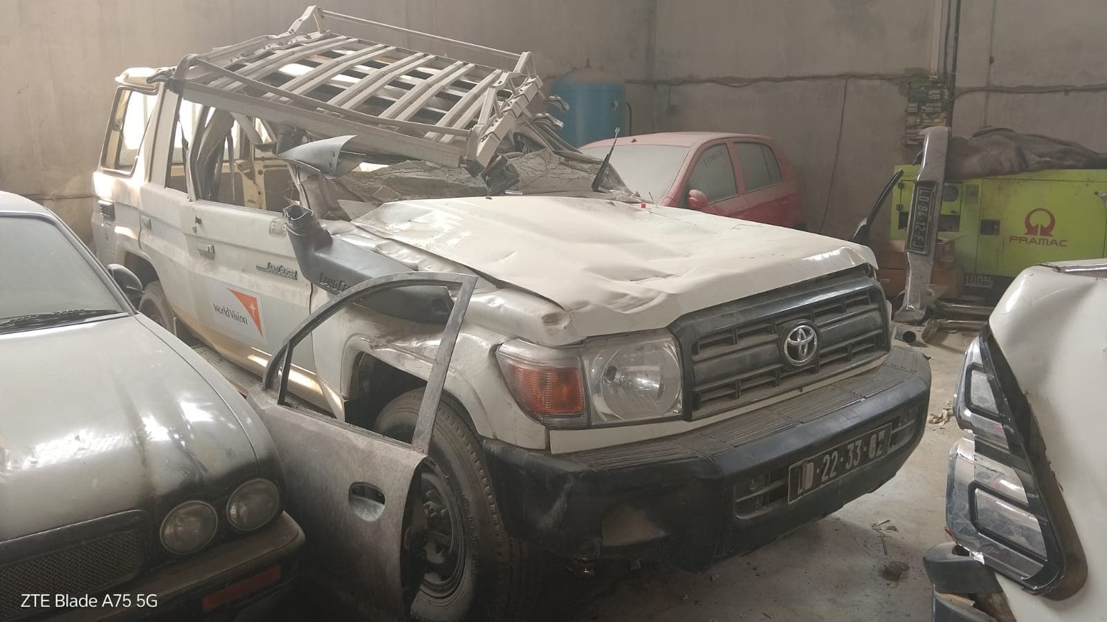 TOYOTA LAND CRUISER