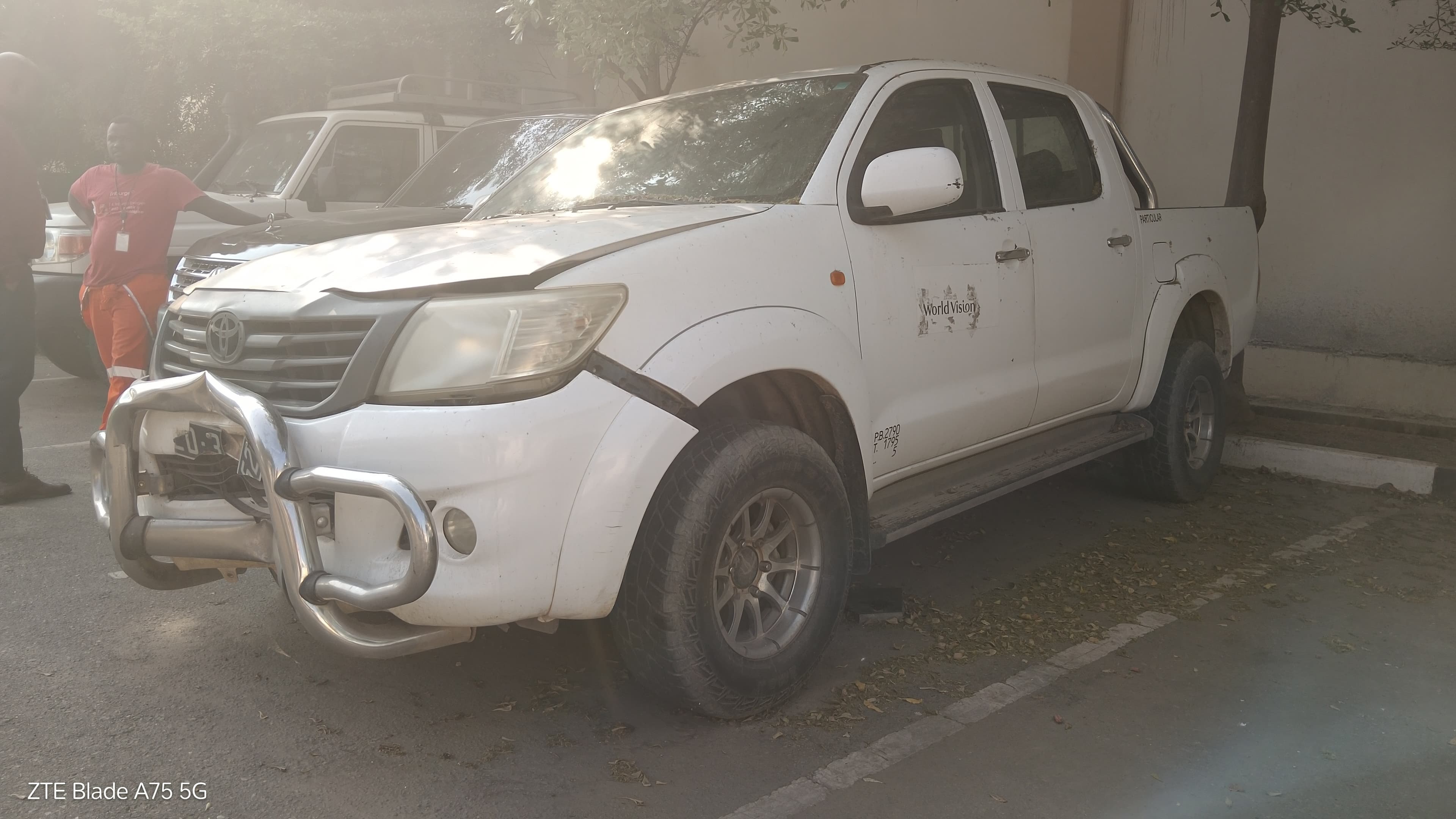 TOYOTA HILLUX