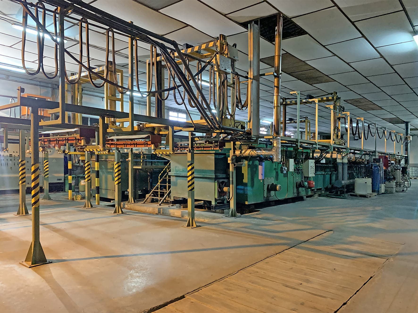 Usine de quincaillerie de Tondela vend des machines aux enchères