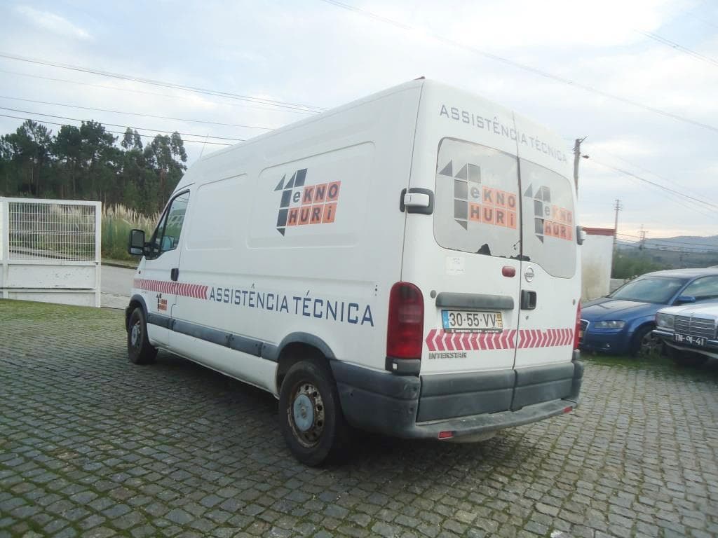 Nissan Interstar DCI · Ano 2003 — image 6