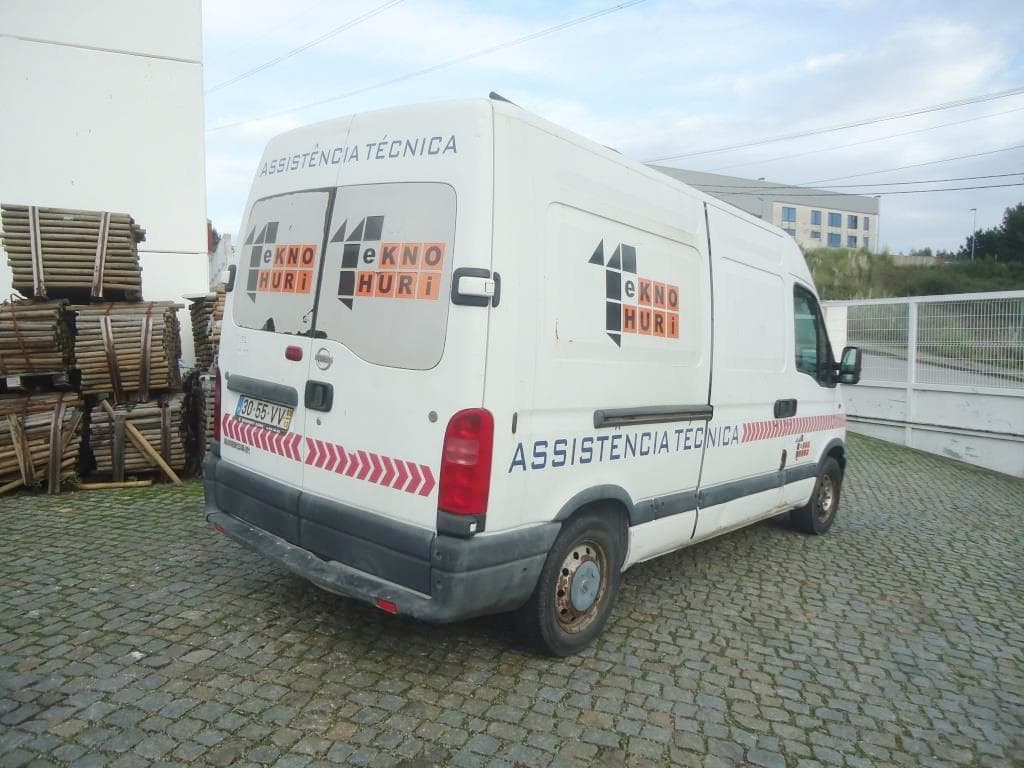 Nissan Interstar DCI · Ano 2003 — image 8