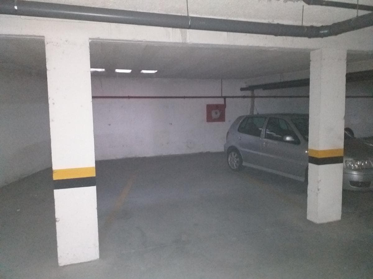1/2 de Plaza de Garaje · Aveiro — imagen 2