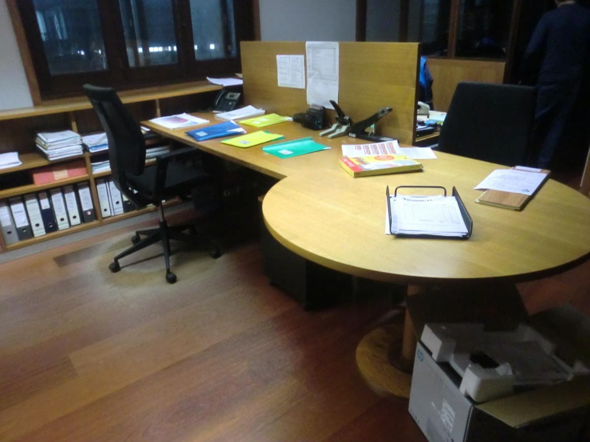 Equipamentos · Maquinaria · Equipamento Escritório · Material Informático · Equipamento Hotelaria — imagem 35