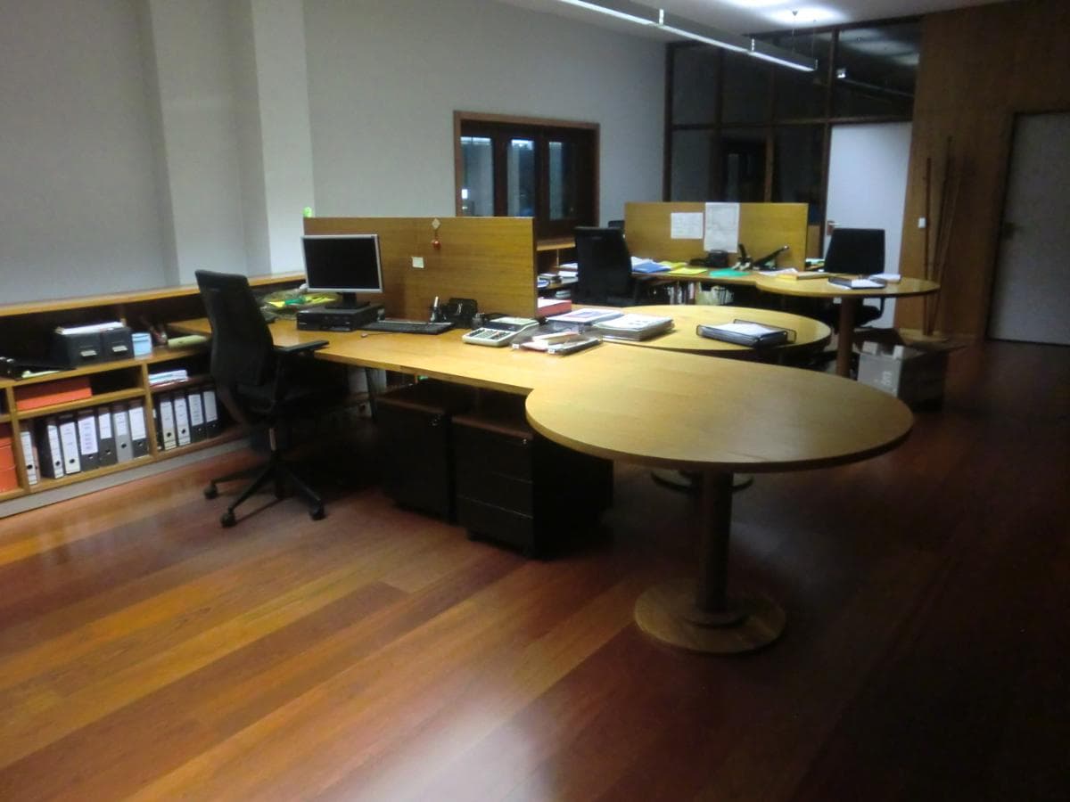 Equipamentos · Maquinaria · Equipamento Escritório · Material Informático · Equipamento Hotelaria — imagem 14