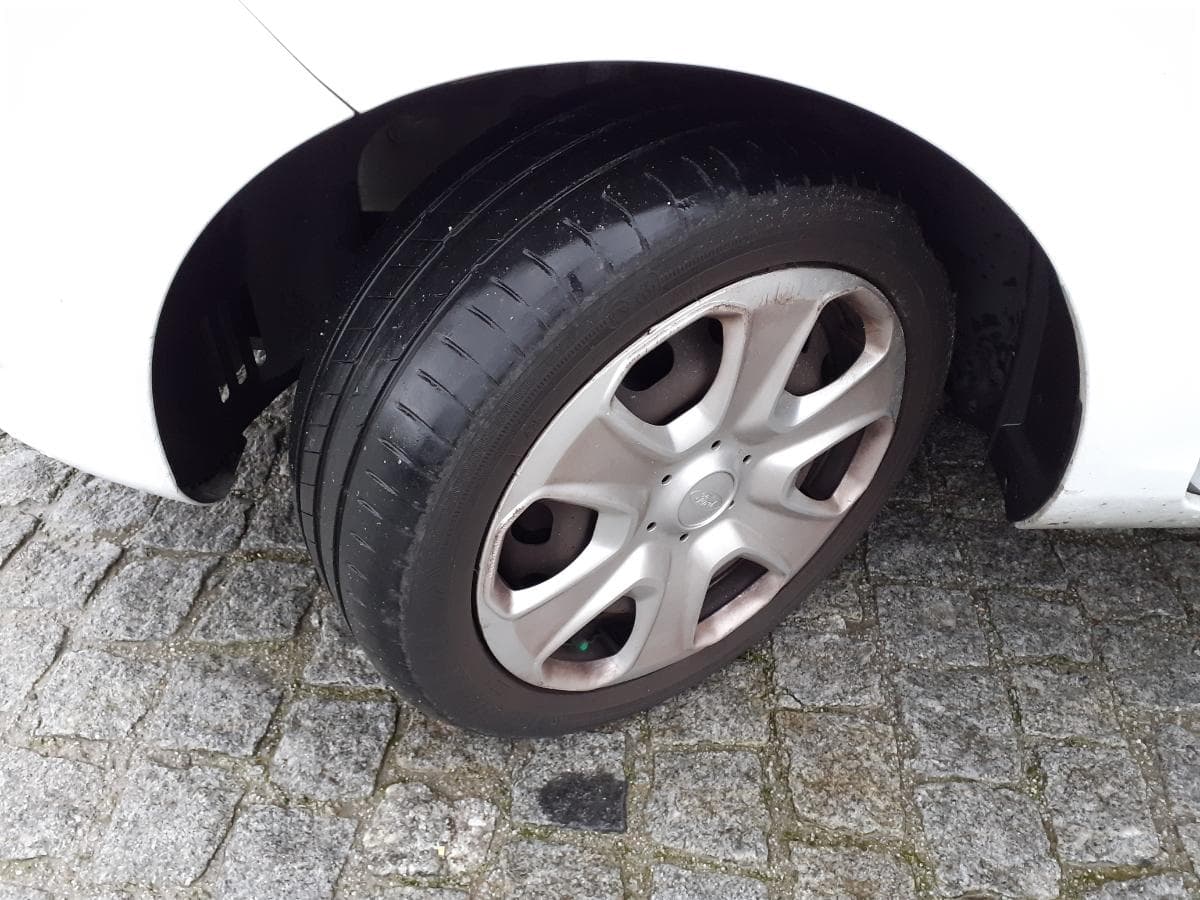 FORD FIESTA — imagen 17