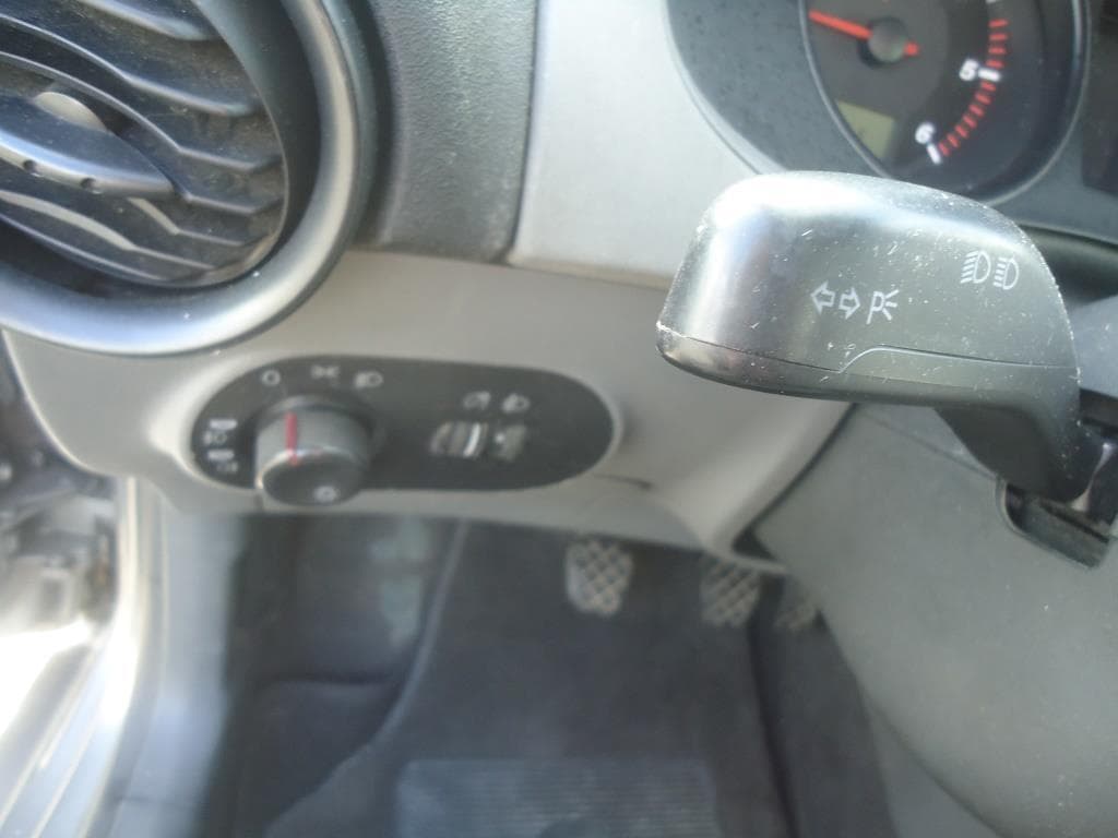 Seat Ibiza Van matrícula 86-50-UT · Paredes — image 13